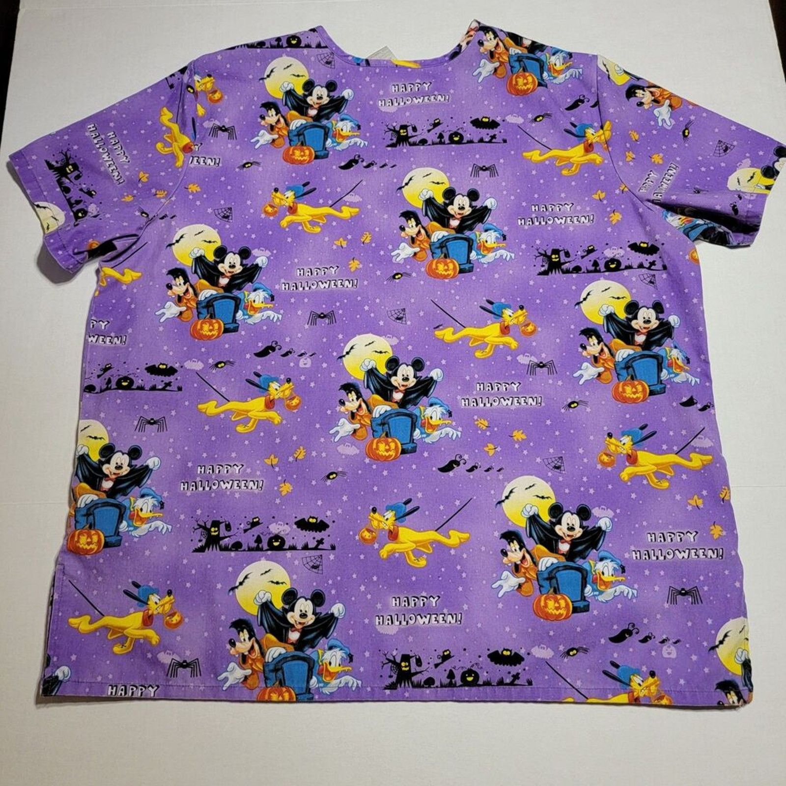 Disney The Wonderful World Of Disney Halloween Scrub Top - Size XL Size XL / US 12-14 / IT 48-50 - 4 Thumbnail