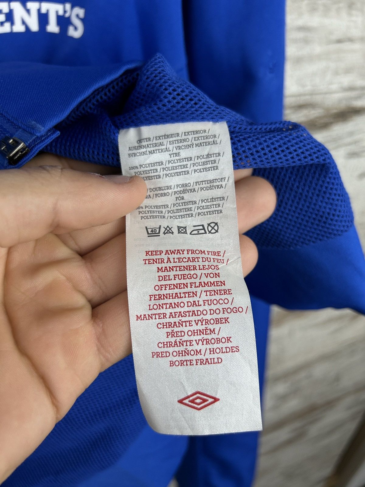 Umbro Mens Vintage Umbro Rangers Football Club Jacket home away Size US L / EU 52-54 / 3 - 6 Thumbnail
