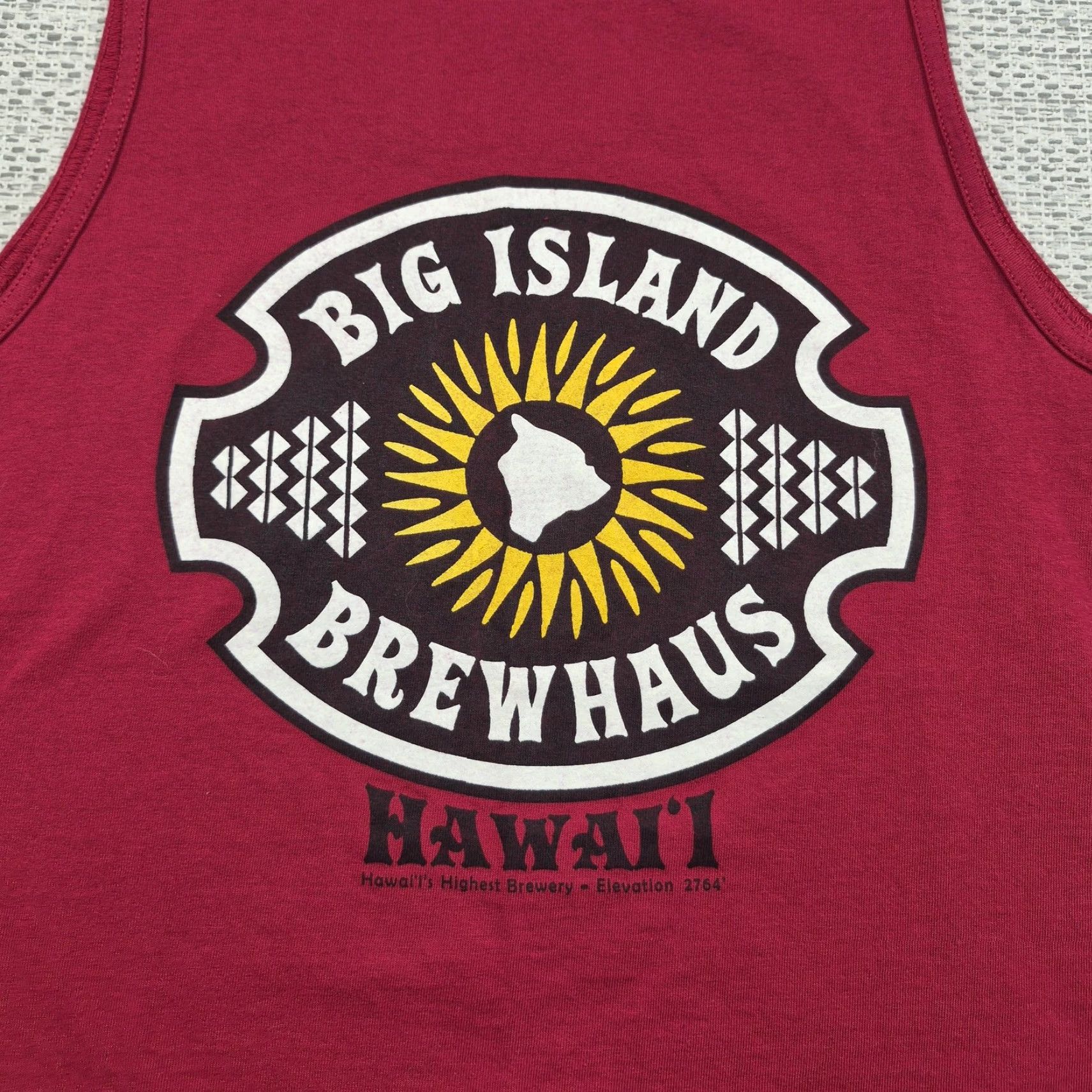 Gildan Big Island Brewhaus Tank Top Mens Medium Red Hawaii Brewery Beer Graphic Tee Size US M / EU 48-50 / 2 - 2 Thumbnail