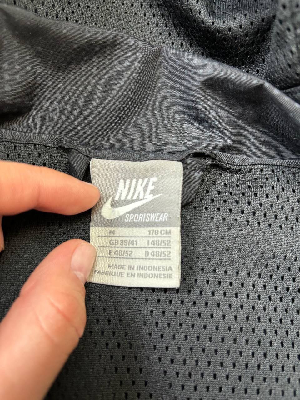 Nike × Vintage Vintage Nike air metro logo jacket black swoosh y2k Size US M / EU 48-50 / 2 - 14 Thumbnail