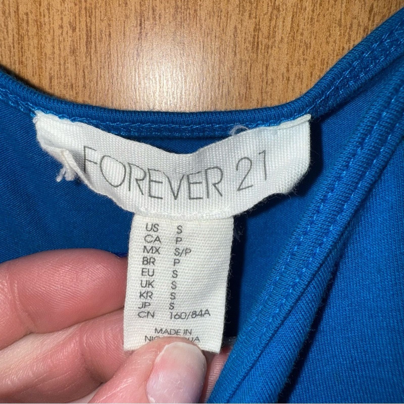 Forever 21 Forever 21 Spaghetti Strap Cami Women’s Size Small Size S / US 4 / IT 40 - 3 Thumbnail