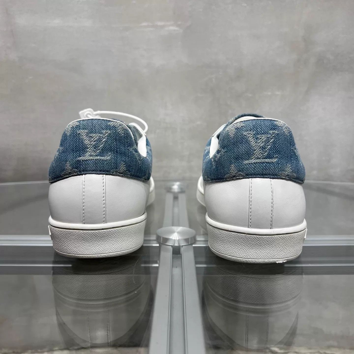 Louis Vuitton LV Monogram Low-Top Casual Sneaker UK8 Size US 9 / EU 42 - 6 Thumbnail