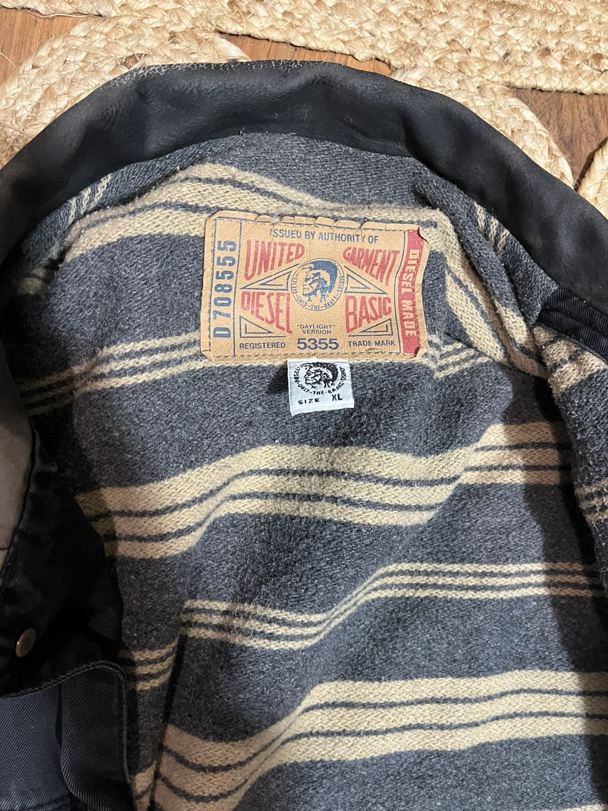 Diesel × Vintage 90s distressed Diesel blanket lined denim jeans jacket worn Size US XL / EU 56 / 4 - 7 Thumbnail