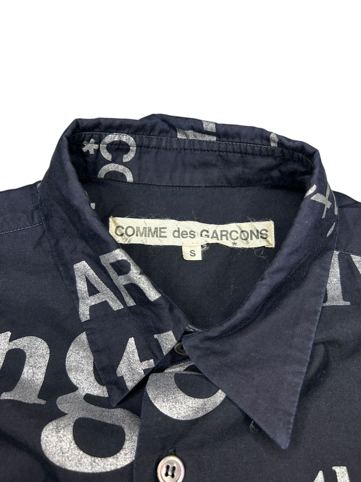Comme des Garcons F/W 03 Graphic Button Up Size S / US 4 / IT 40 - 4 Thumbnail