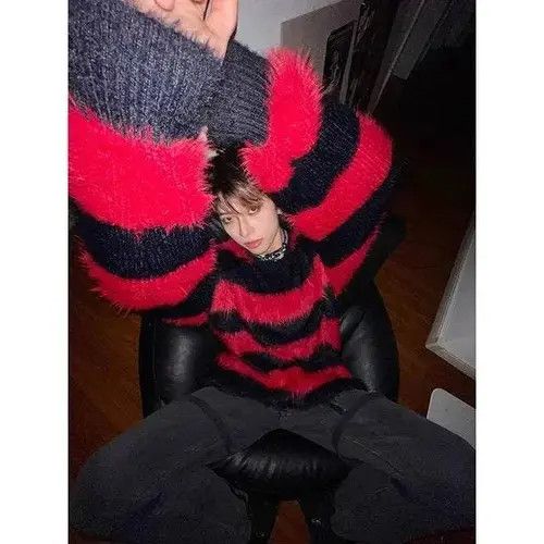 Japanese Brand Y2k style men's warm fluffy striped sweater Size US M / EU 48-50 / 2 - 6 Thumbnail
