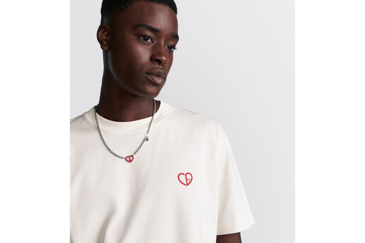 Dior o1bcso1str0226 CD Heart Relaxed-Fit T-Shirt in White Size US S / EU 44-46 / 1 - 7 Thumbnail
