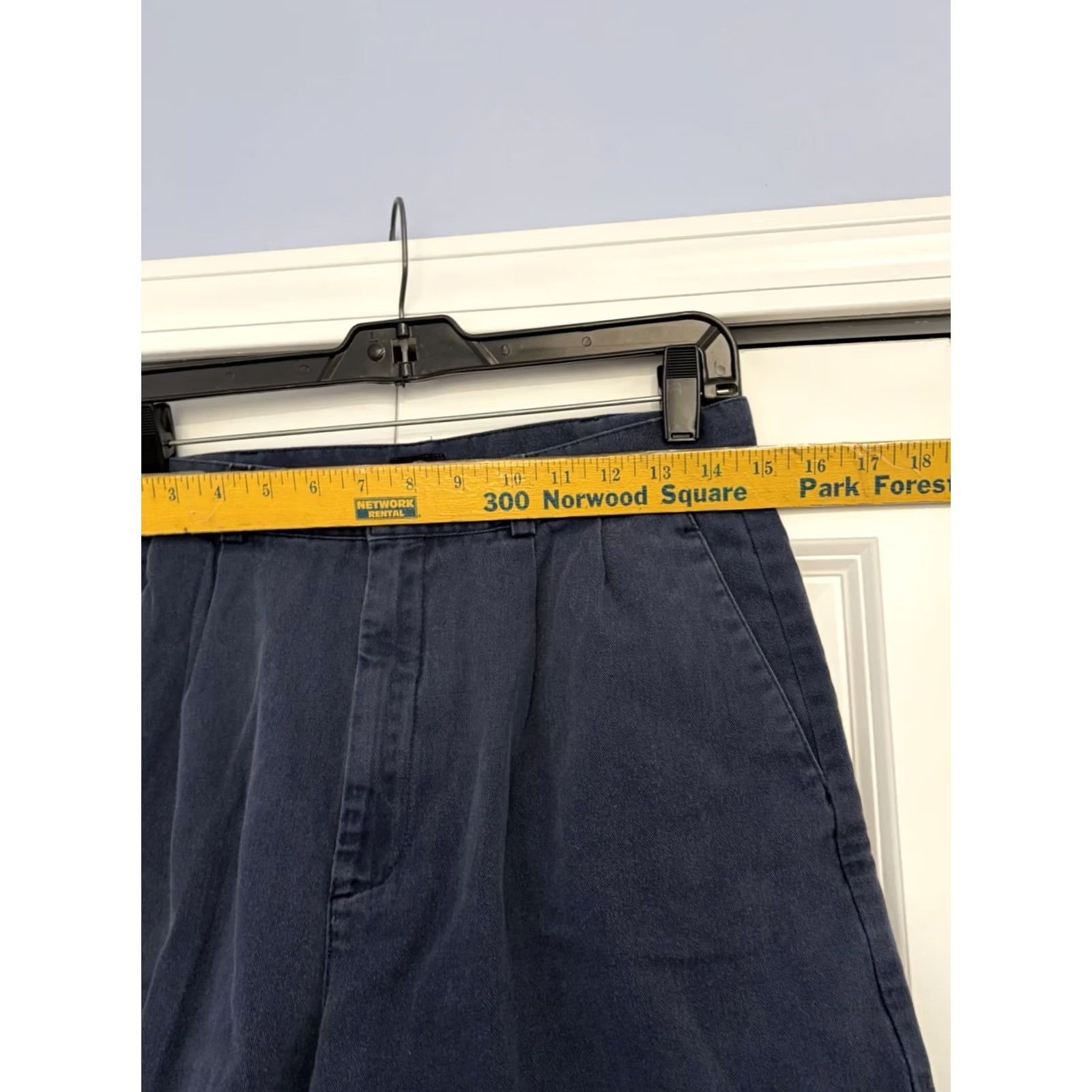 Dockers VINTAGE Dockers Shorts Womens Blue Chino Pleated Size 12 Casual Stretch Button Twill Cotton Blend Spandex Regular Summer Women Size 34" / US 12 / IT 48 - 5 Thumbnail