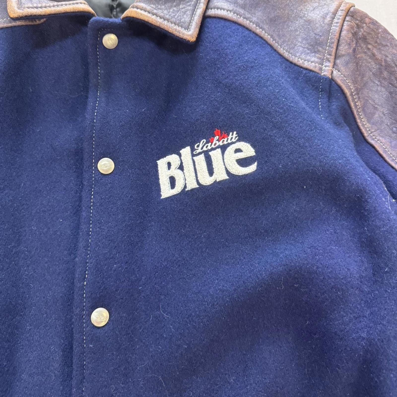 NHL Vintage 90s NHL Labatt Blue Limited Edition Leather Coat Size US L / EU 52-54 / 3 - 3 Thumbnail
