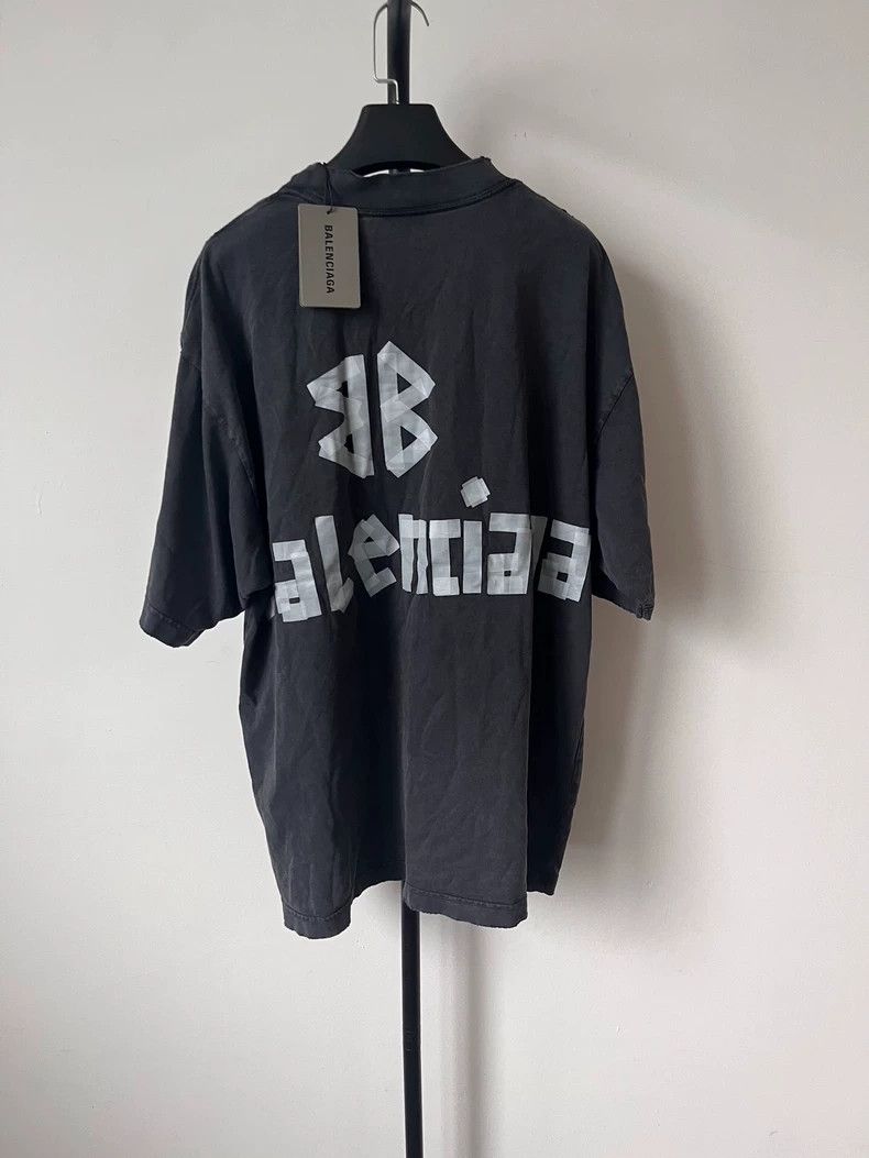 Balenciaga Balenciaga Logo Crew Neck Shoulder Short Sleeve Tee Size US S / EU 44-46 / 1 - 2 Thumbnail