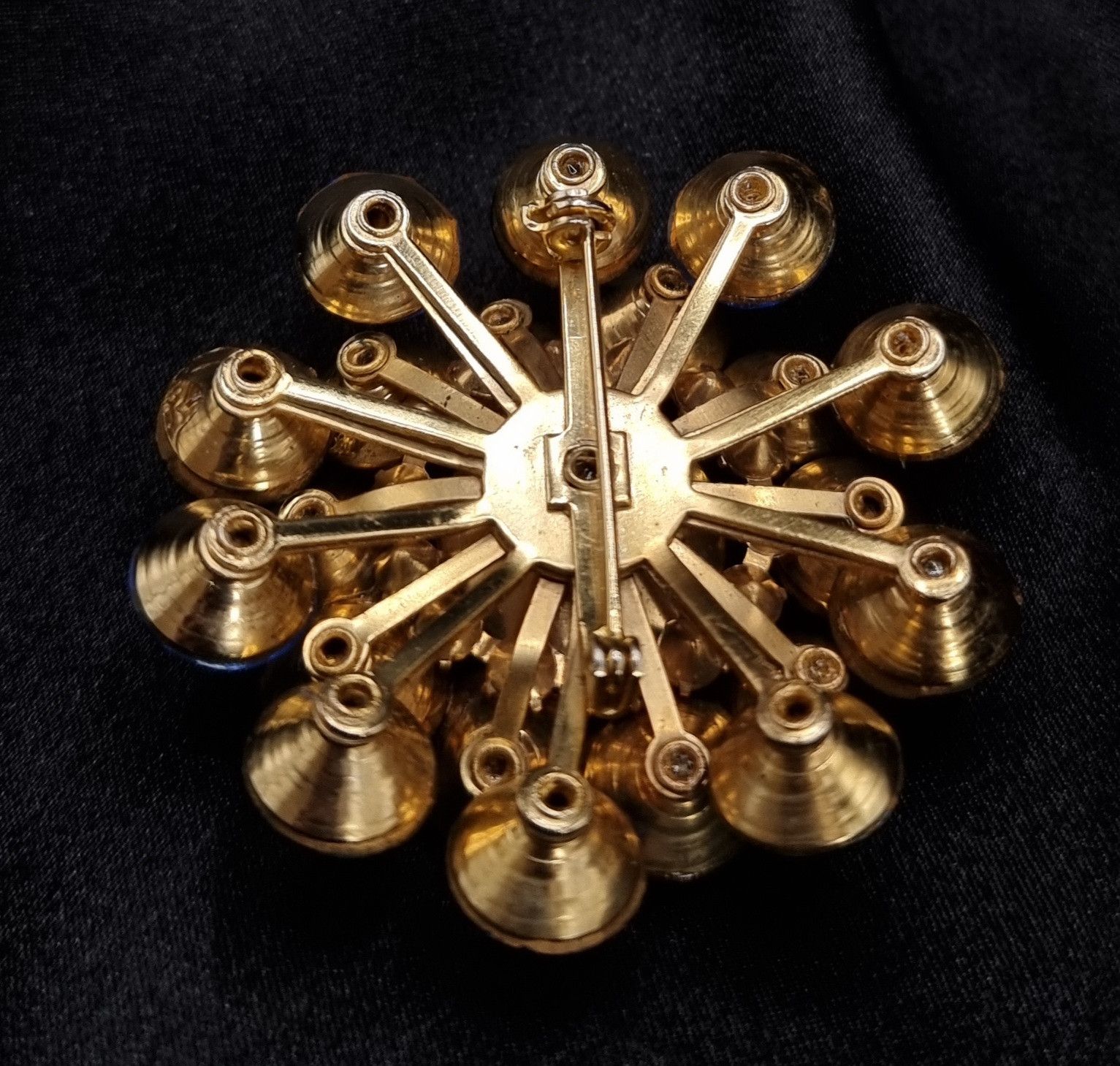 Vintage Vintage Gold-Tone Statement Brooch With Blue Green & Multico Size ONE SIZE - 5 Thumbnail