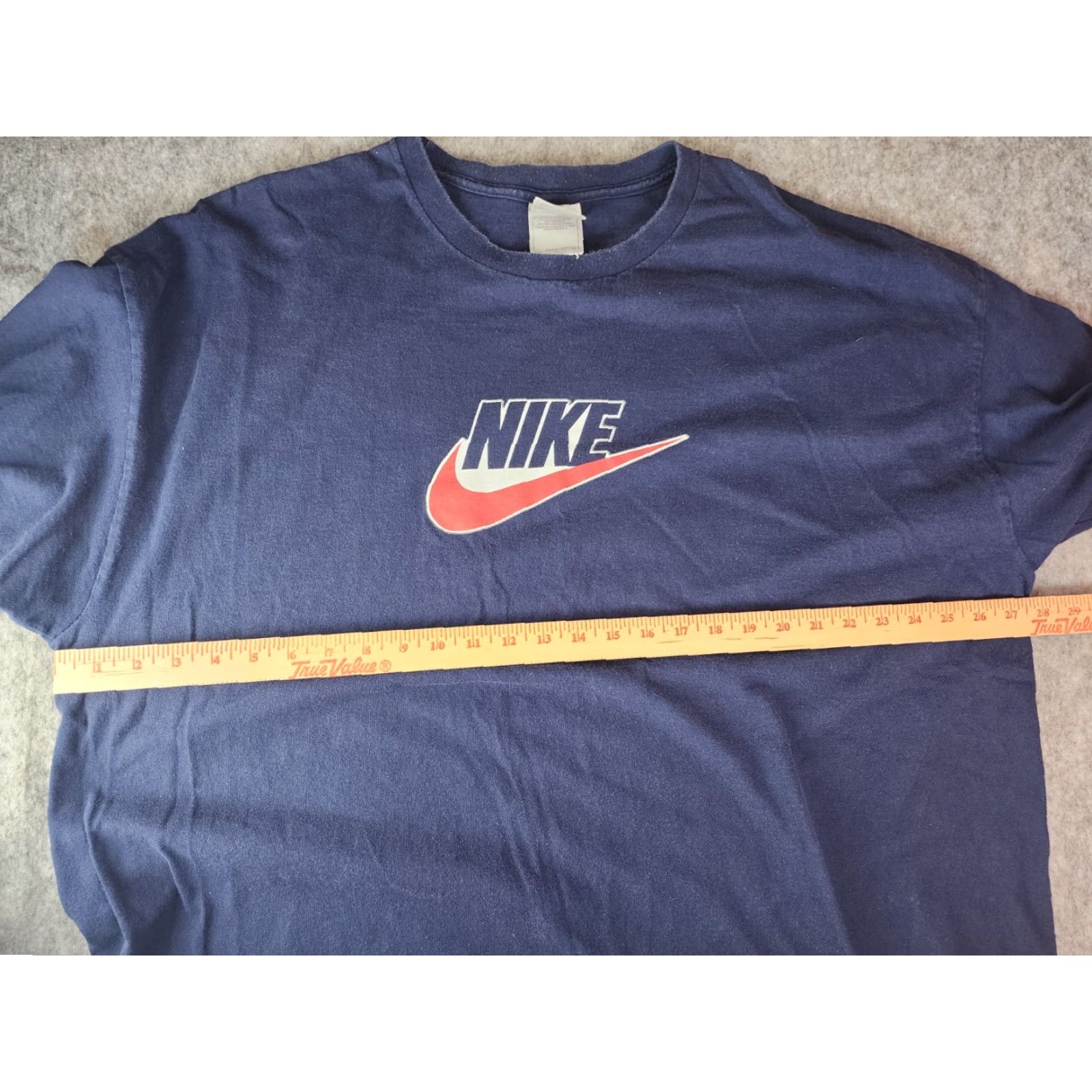 Nike VINTAGE Nike T Shirt Mens XL Just Do It Graphic Swoosh Tee Logo USA MADE 90s Navy Blue USA Mens Graphic Tee Size US XXL / EU 58 / 5 - 6 Thumbnail