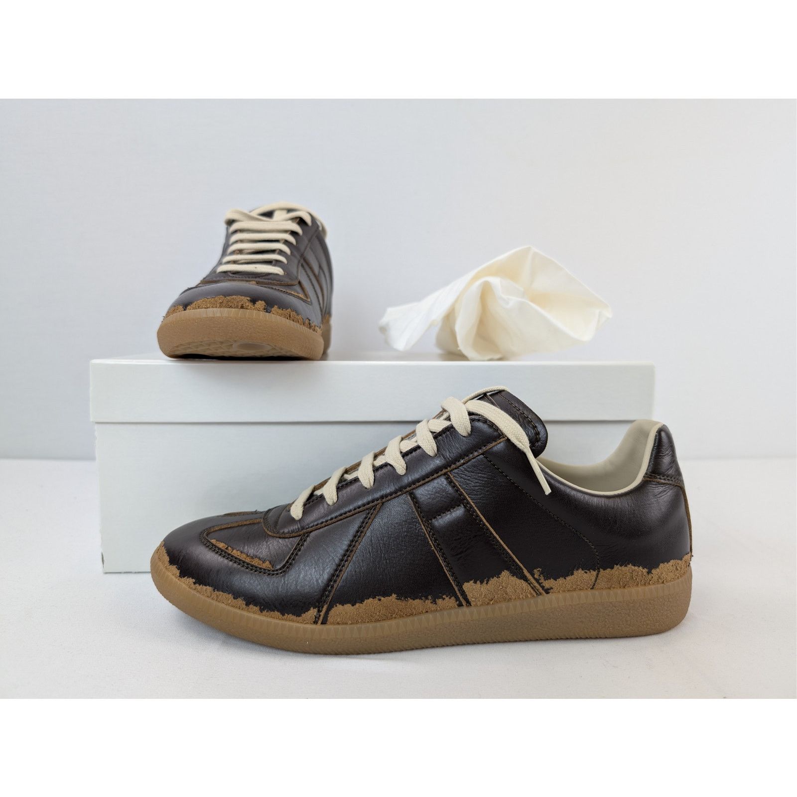 Maison Margiela o1rshd1 Replica sneakers with a distressed peel-off effect Size US 12 / EU 45 - 19 Thumbnail