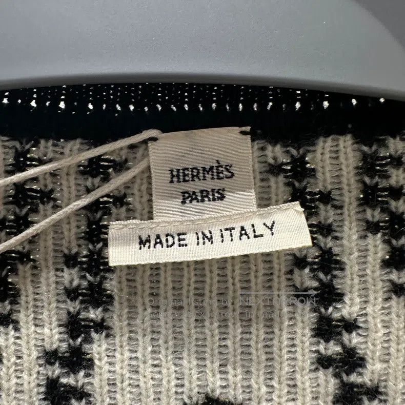 Hermes Hermes Polka Dot Letter Knit Cashmere Cardigan Size XS / US 0-2 / IT 36-38 - 3 Thumbnail