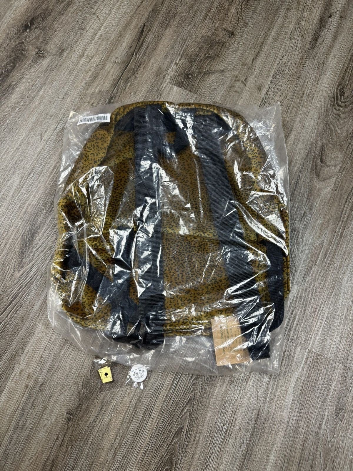 Supreme Supreme Velvet Backpack Tan Leopard FW25 Size ONE SIZE - 6 Thumbnail
