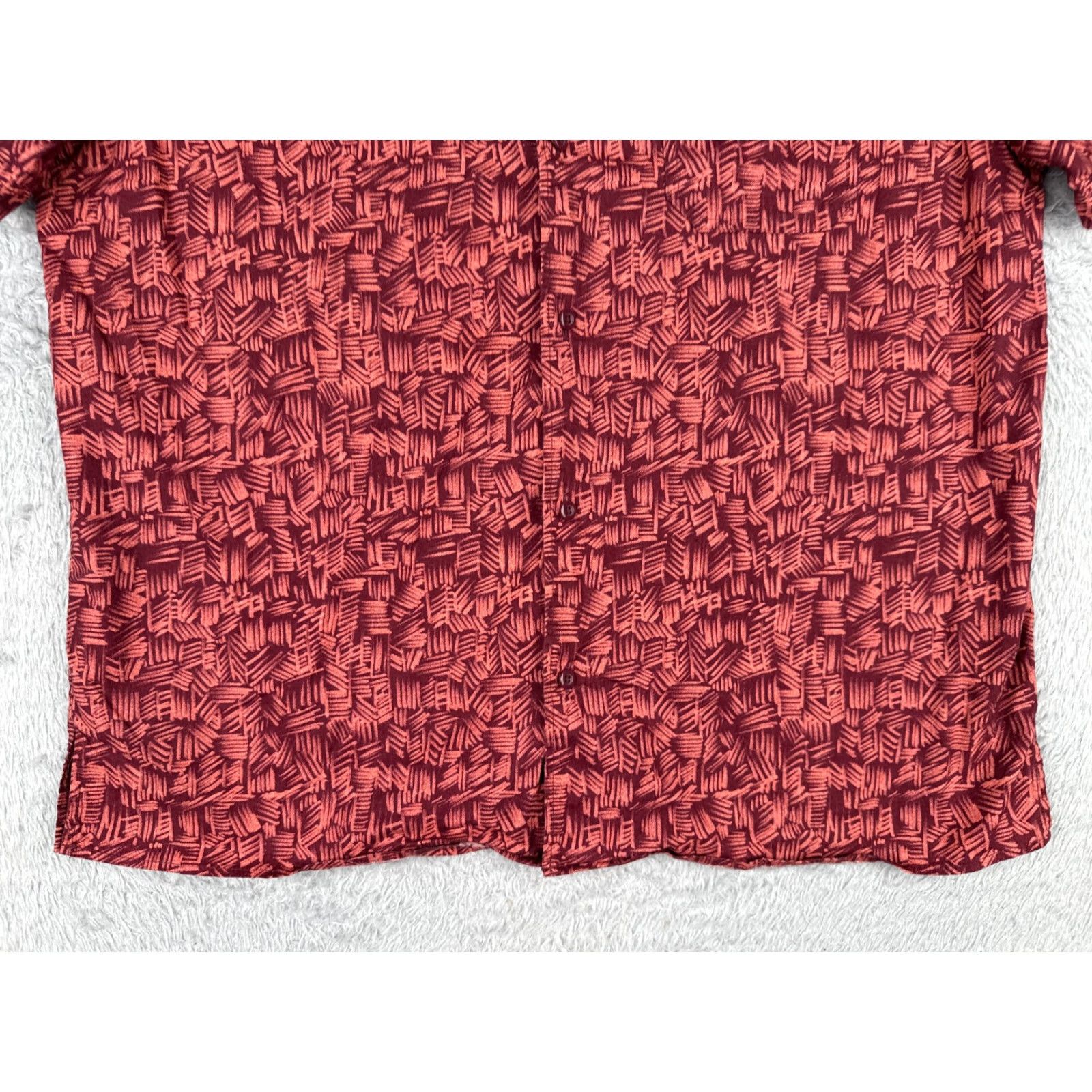 Vintage Abound Shirt Men's Hawaiian Geometric Button-Up Short Sleeve Red Adult Large Rayon Blend Size US L / EU 52-54 / 3 - 5 Thumbnail
