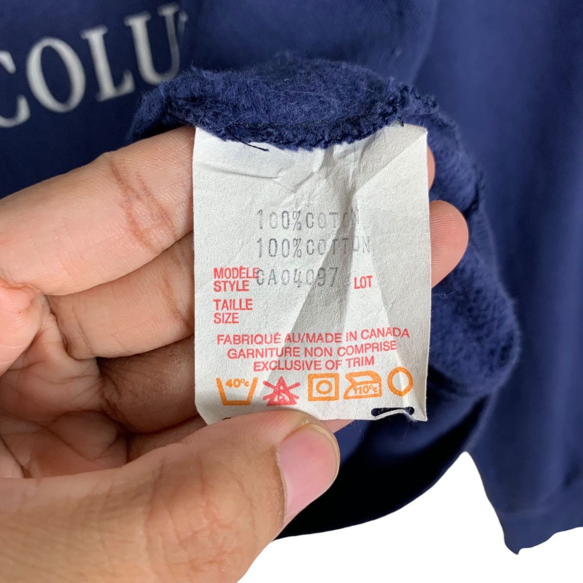 Vintage 90's VICTORIA BRITISH COLUMBIA Big Logo Sweatshirt #1471-C66 Size US M / EU 48-50 / 2 - 12 Thumbnail