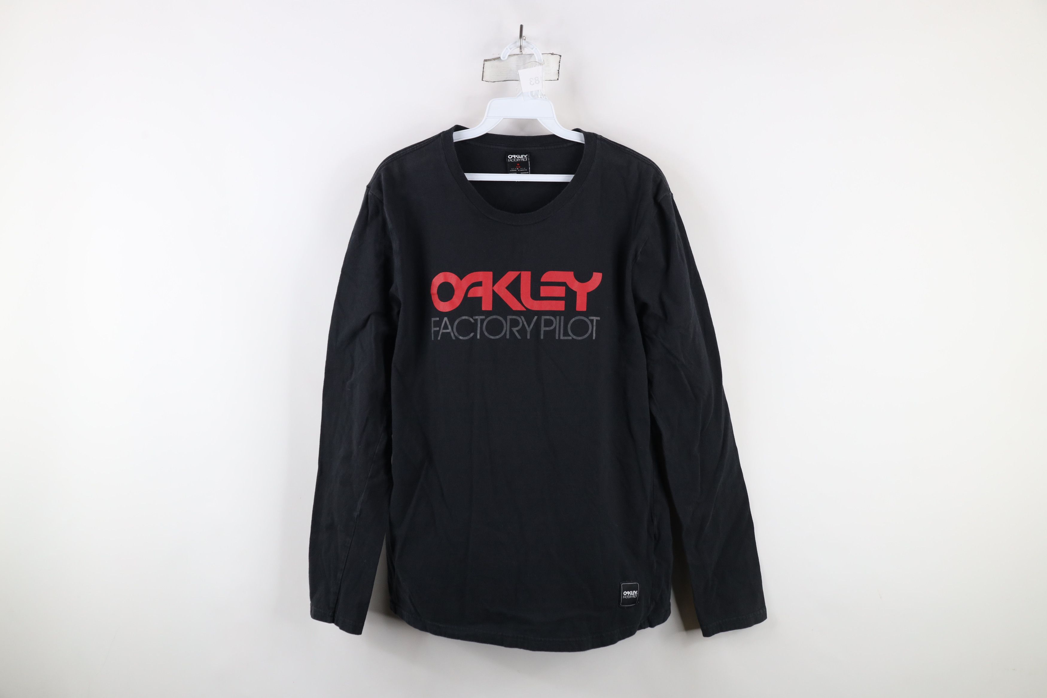 Oakley × Vintage Vintage Oakley Slim Fit Spell Out Long Sleeve T-Shirt Black Size US M / EU 48-50 / 2 - 1 Thumbnail
