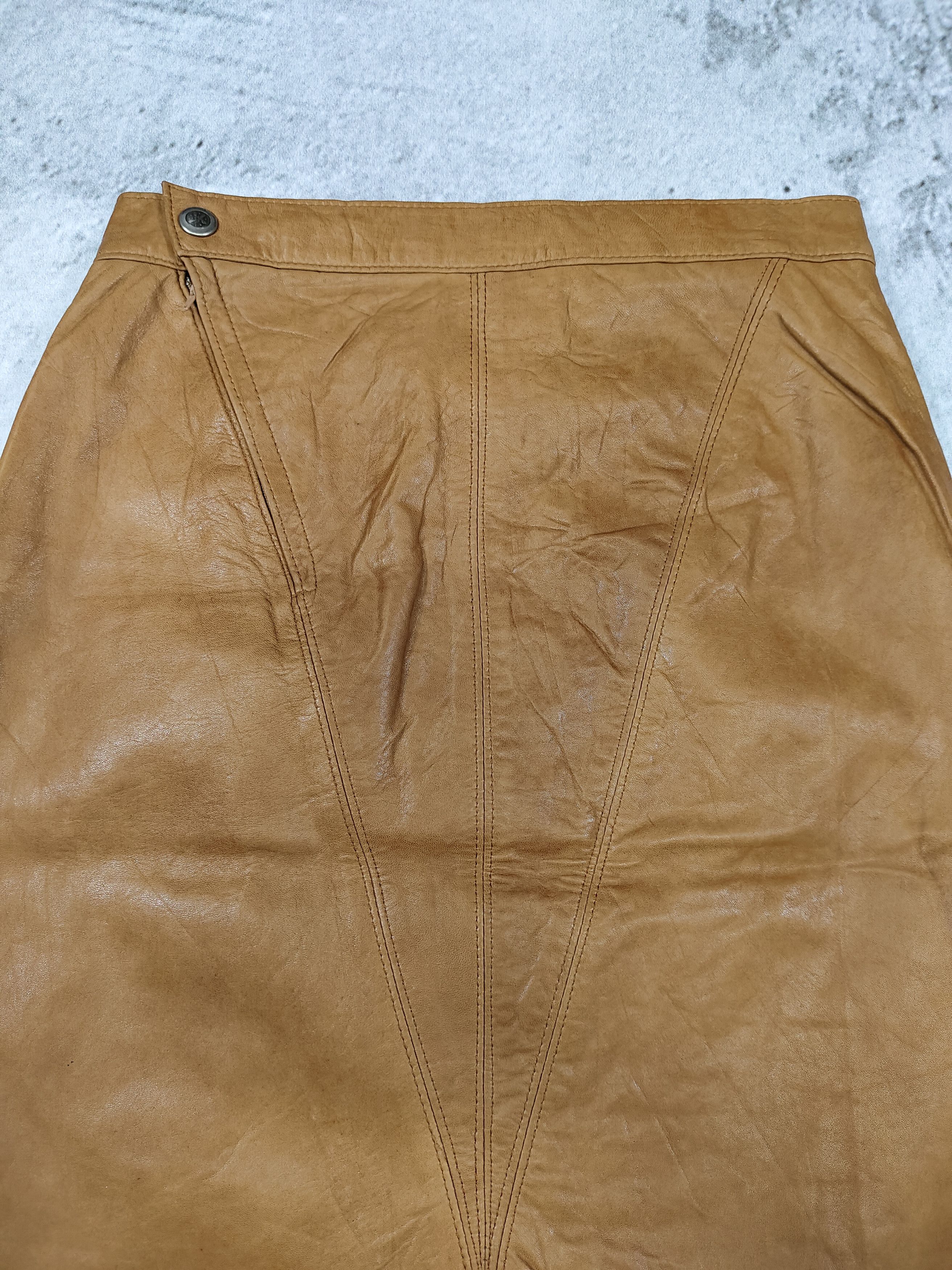 Vintage 90s REJÉ Spain- Minimal Scuplted Panel Genuine Leather Skirt Size 28" / US 6 / IT 42 - 4 Thumbnail
