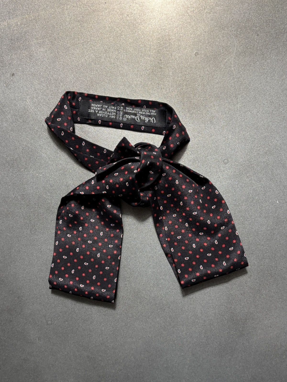 Vicky Davis Vintage Slik Cravat Bowtie Ascot Neckerchief Vicky Davis Tie Size ONE SIZE - 11 Thumbnail
