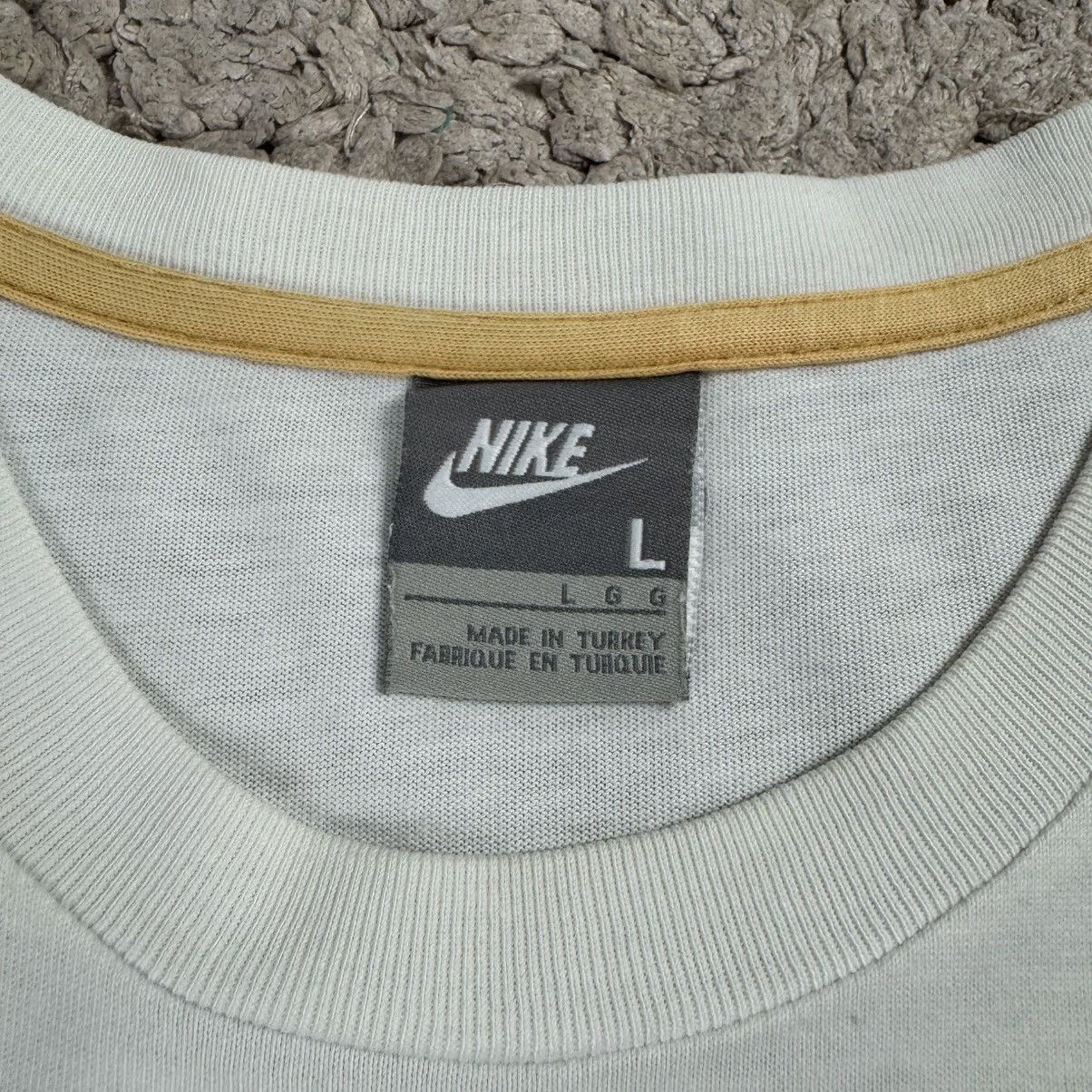 Nike Vintage Nike Arsenal Centre Logo T-shirt Size US L / EU 52-54 / 3 - 17 Thumbnail