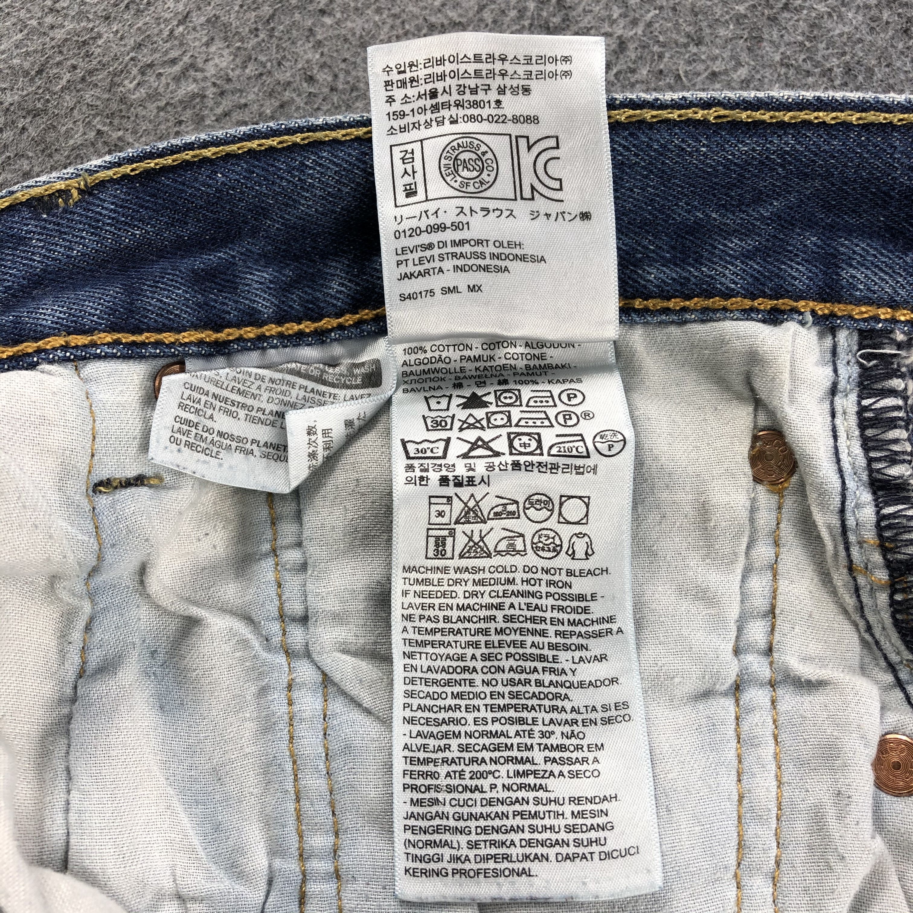 Levi's Vintage Blue Levis 501 Jeans-JM1004 Size US 35 - 11 Thumbnail