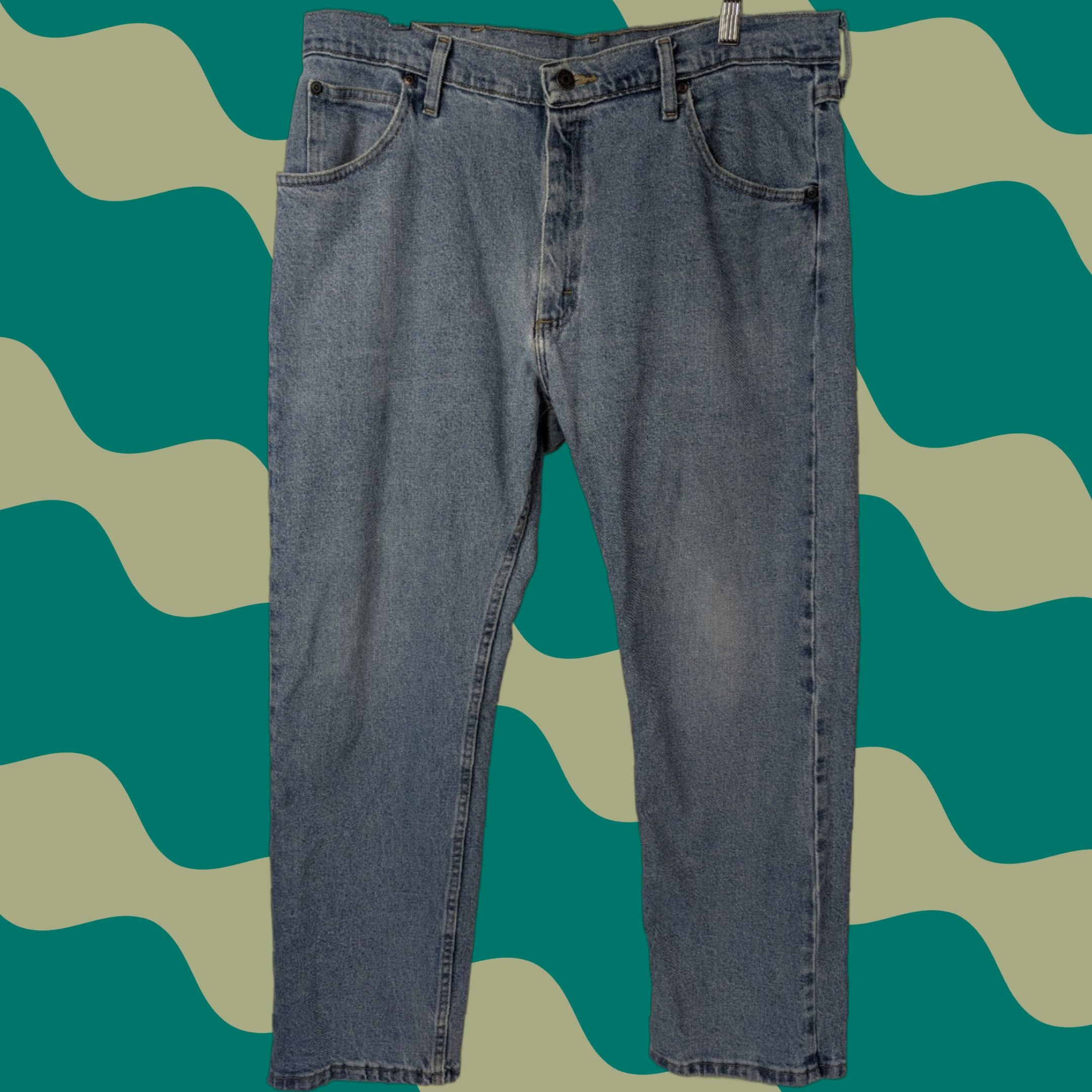 Wrangler VINTAGE Wrangler Jeans Mens 36x29 Denim Blue Straight Leg 5-Pocket Regular Fit Zipper Fly Belt Loops Cotton Spandex Denim 1096FXVDB Size US 36 / EU 52 - 1 Thumbnail