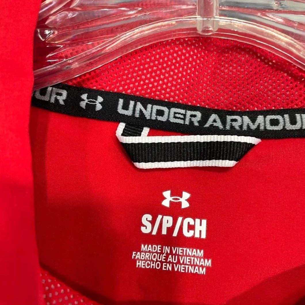Under Armour Under Armour DC Defenders Red Half Zip Athletic Pullover Light Weight Sweater S Mens Red Half Zip Sweatshirt Shirt Size US S / EU 44-46 / 1 - 3 Thumbnail