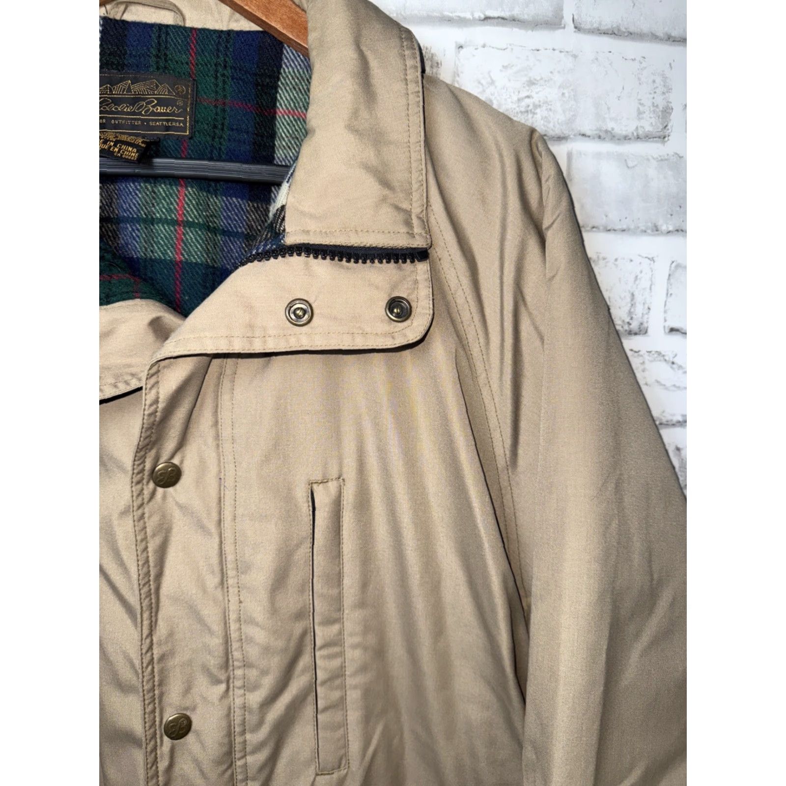Eddie Bauer VINTAGE Eddie Bauer Jacket Parka Mens L Beige Wool Plaid Noned Barn Work Size US L / EU 52-54 / 3 - 3 Thumbnail