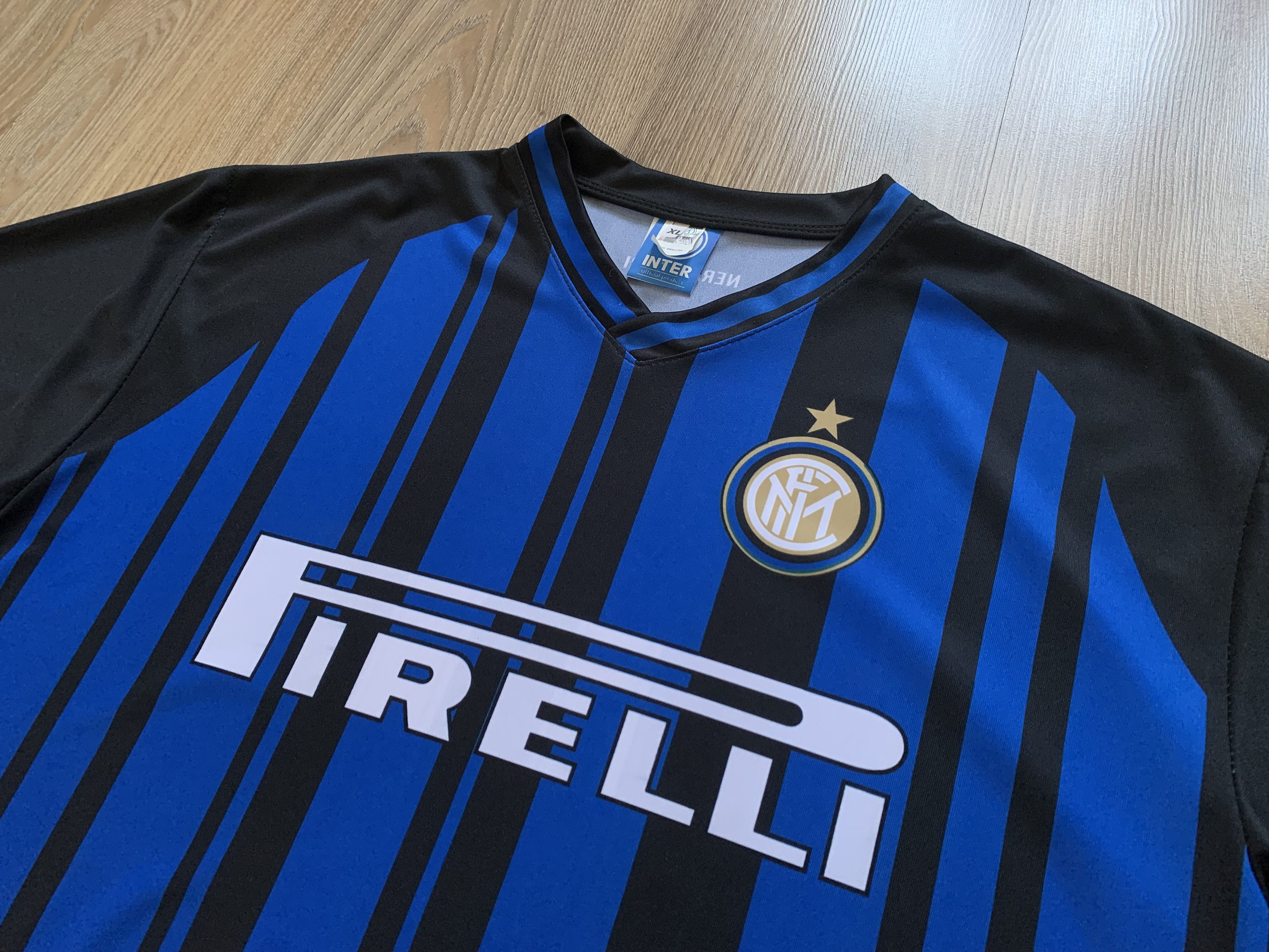 Other Inter Milan Football Shirt #9 Icardi 2017-2018 Size US XL / EU 56 / 4 - 5 Thumbnail