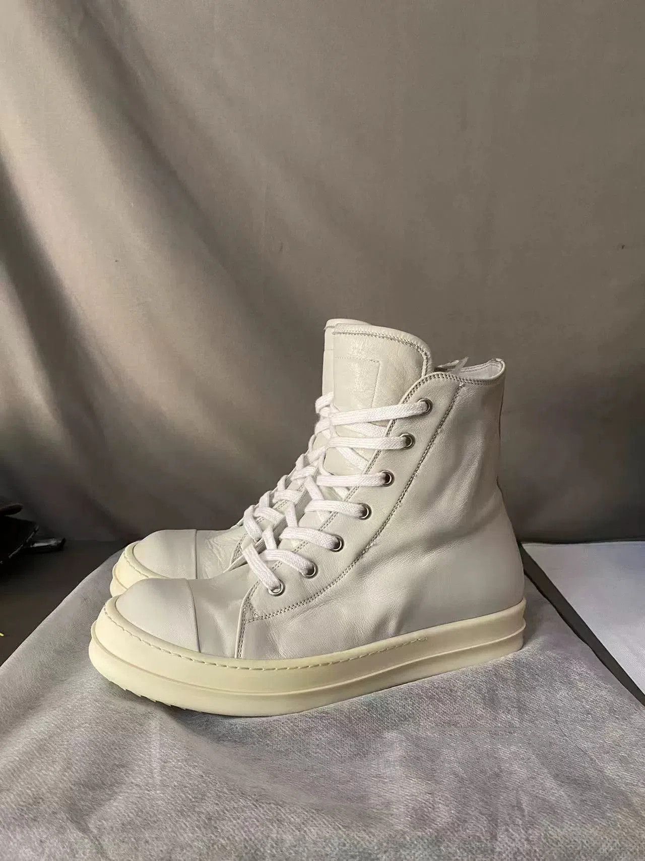 Rick Owens Rick Owens High-Top Leather Sneakers. Size US 7 / IT 37 - 2 Thumbnail