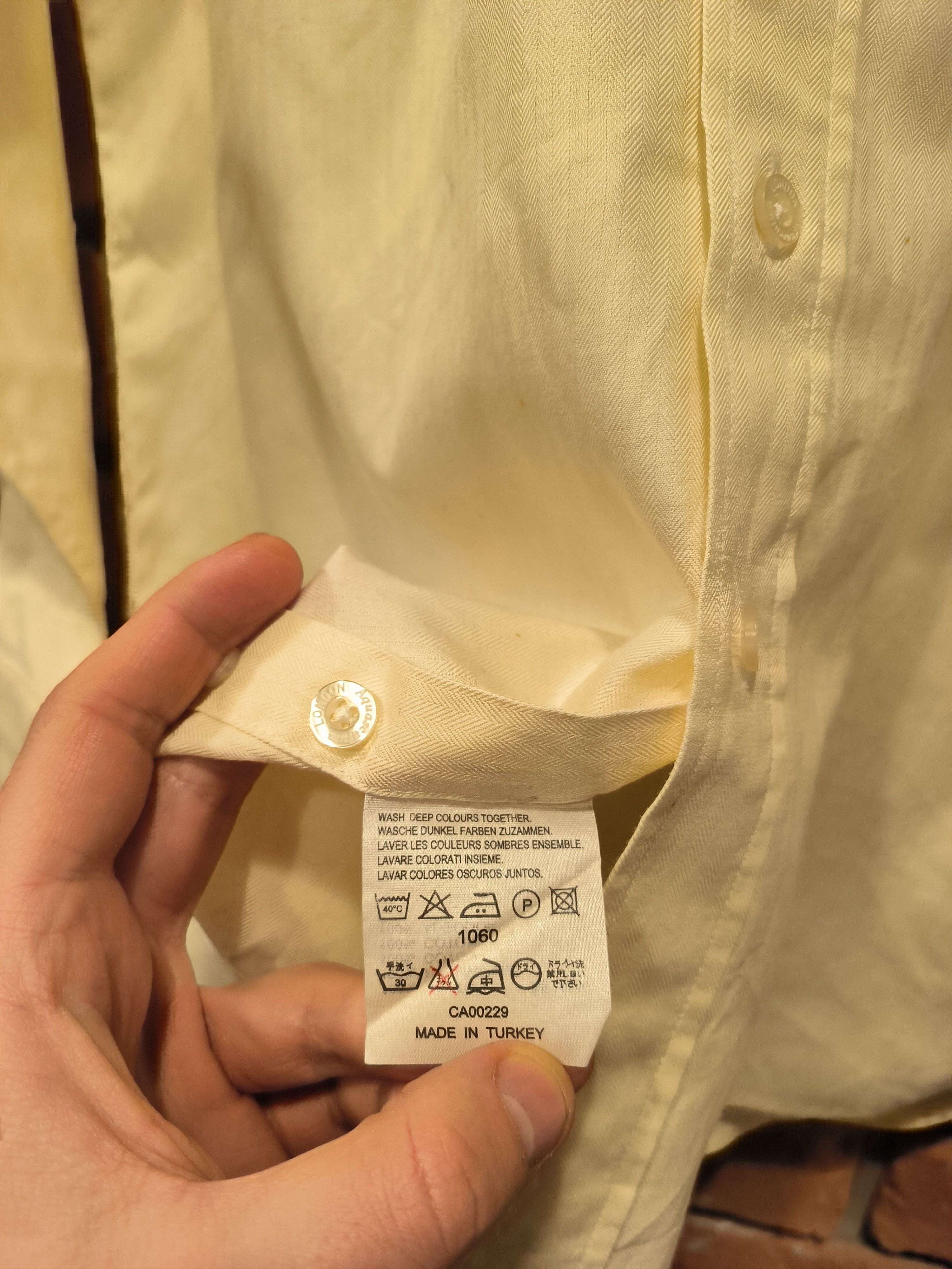 Aquascutum Aquascutum Shirt Button-Up Long Sleeve Yellow Cufflinks Size US L / EU 52-54 / 3 - 6 Thumbnail