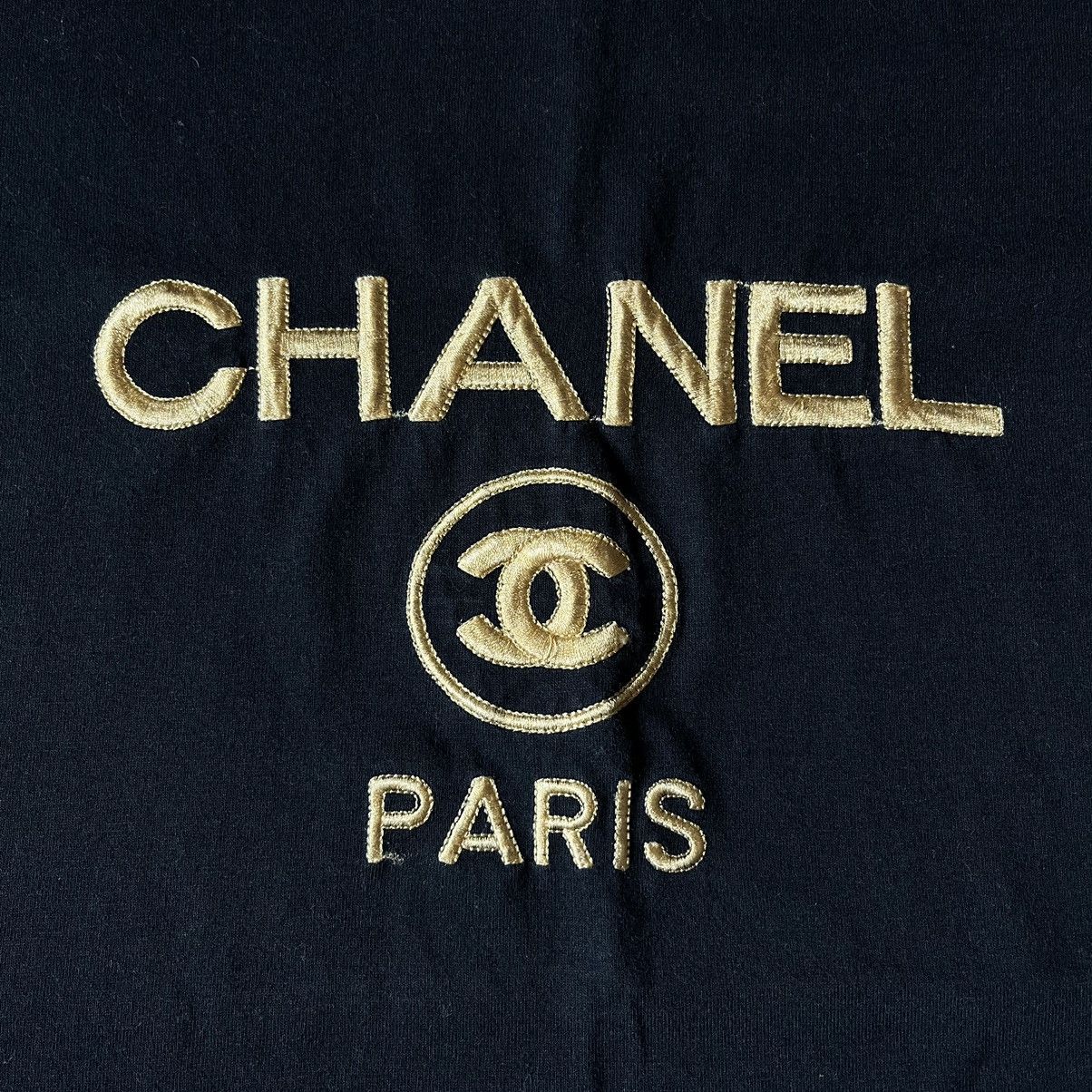 Vintage 90s Vintage Chanel Gold Embroidered Tee Size US XL / EU 56 / 4 - 4 Thumbnail