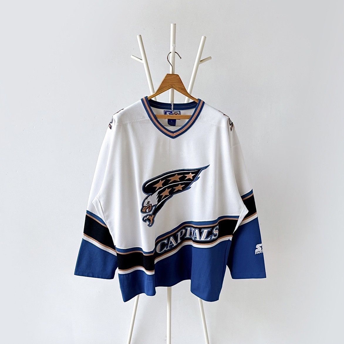Starter × Vintage 90s Washington Capitals NHL jersey/ XL Size US XL / EU 56 / 4 - 1 Thumbnail