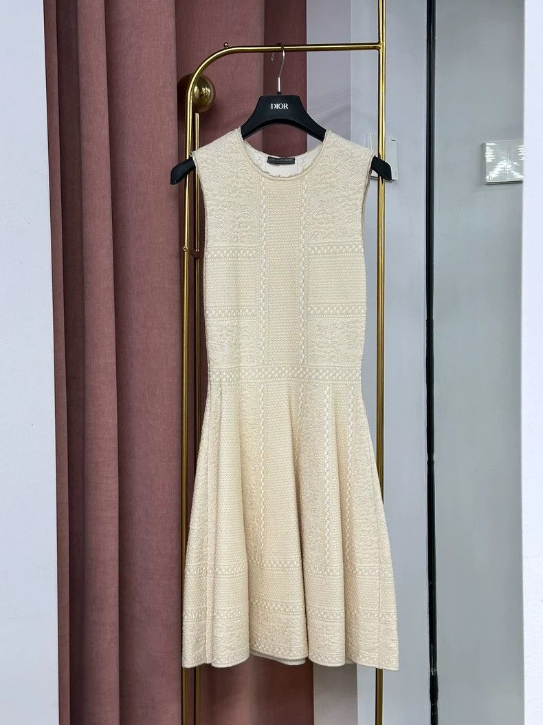 Alexander McQueen Alexander McQueen Beige Sleeveless Dress - dmc Size US S / EU 44-46 / 1 - 1 Thumbnail