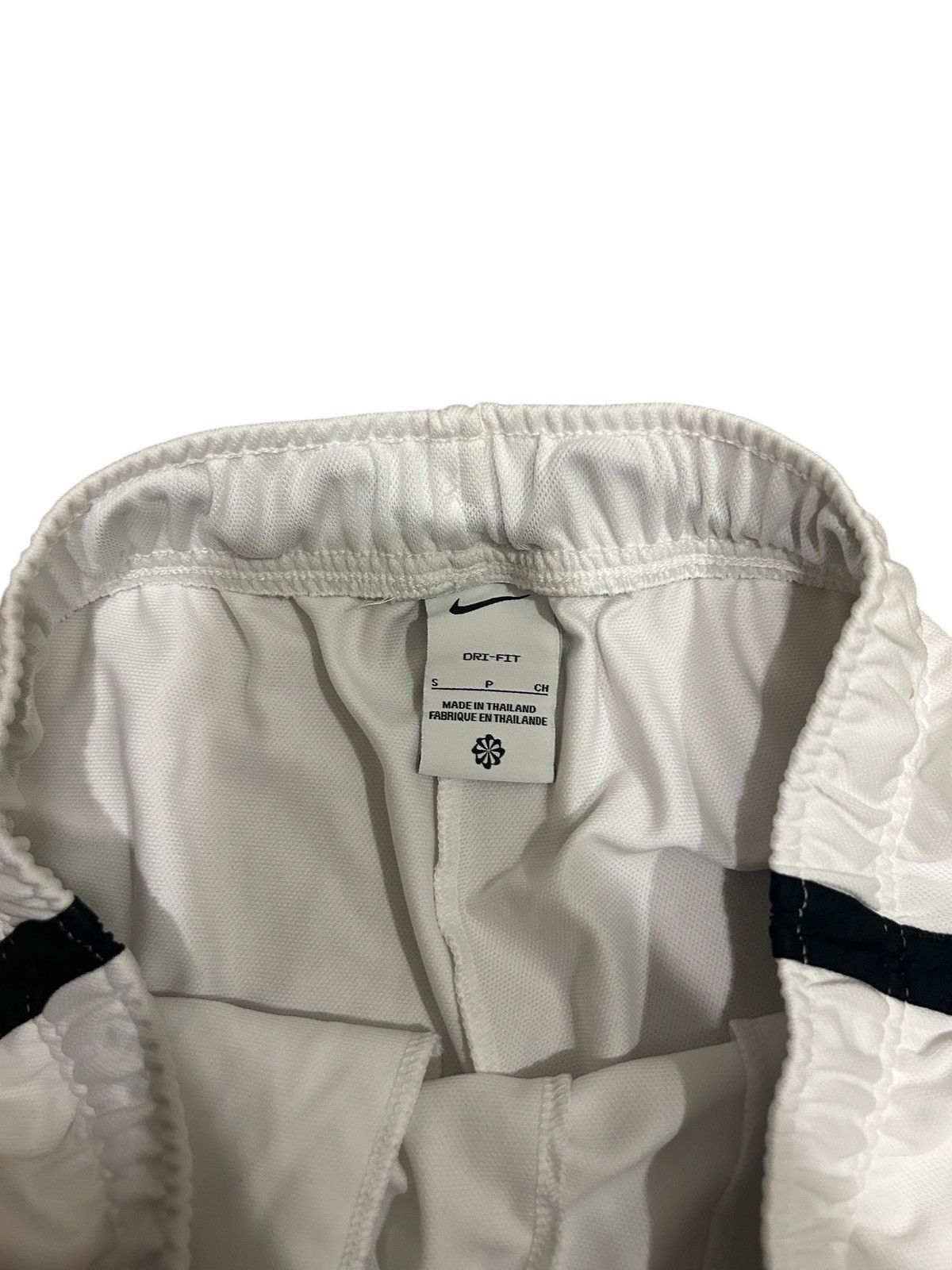 Nike Nike Shorts Size US 30 / EU 46 - 3 Thumbnail