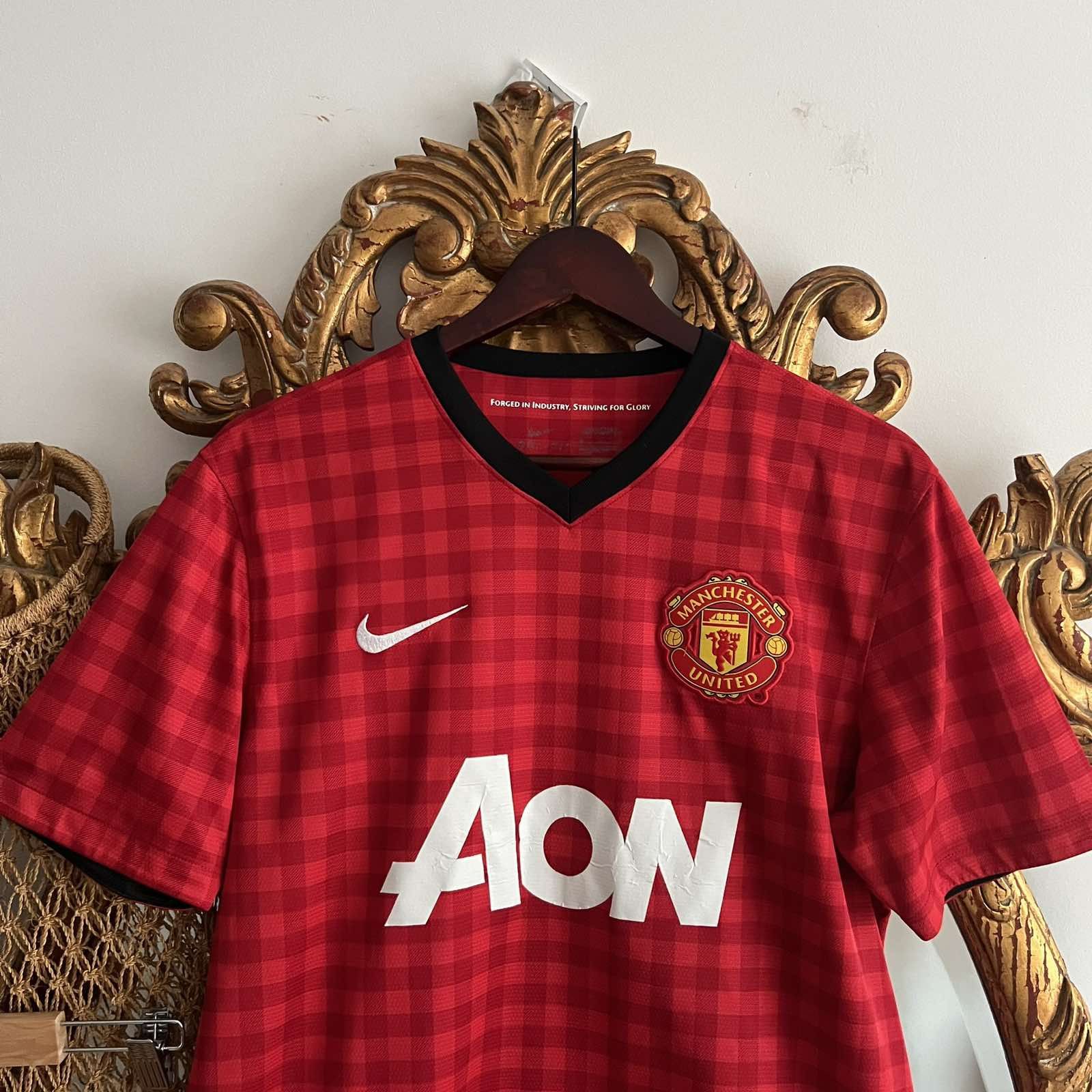 Nike NIKE MANCHESTER United AON away jersey FOOTBALL TSHIRT SZ M Size US M / EU 48-50 / 2 - 2 Thumbnail