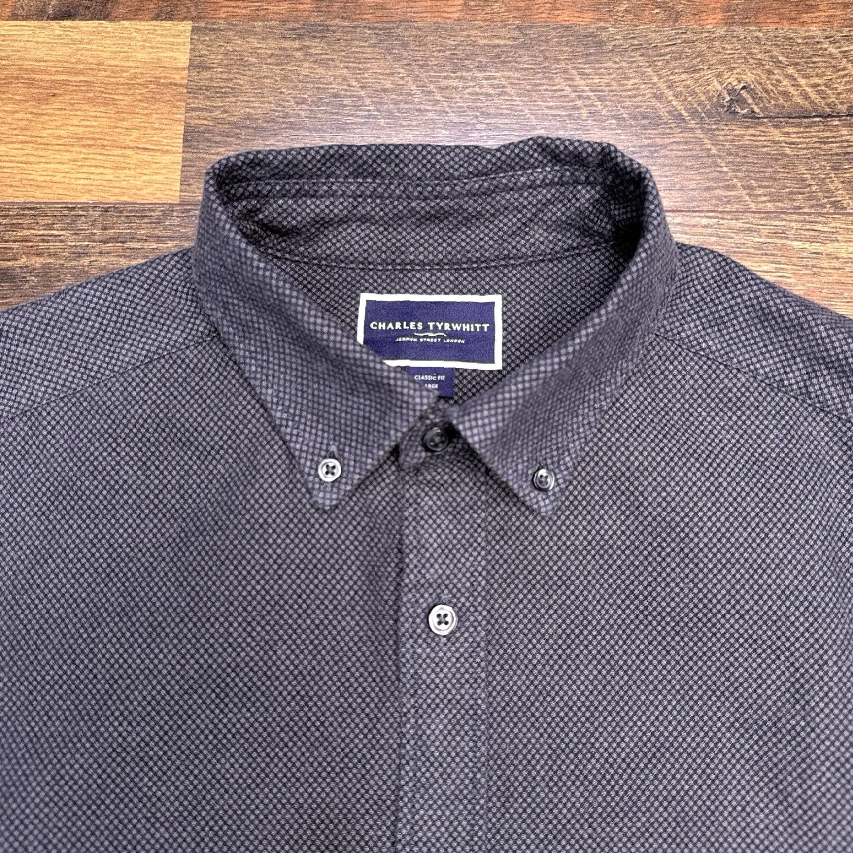 Charles Tyrwhitt Charles Tyrwhitt Classic Fit Shirt Mens Large Gray Button Up Size US L / EU 52-54 / 3 - 4 Thumbnail