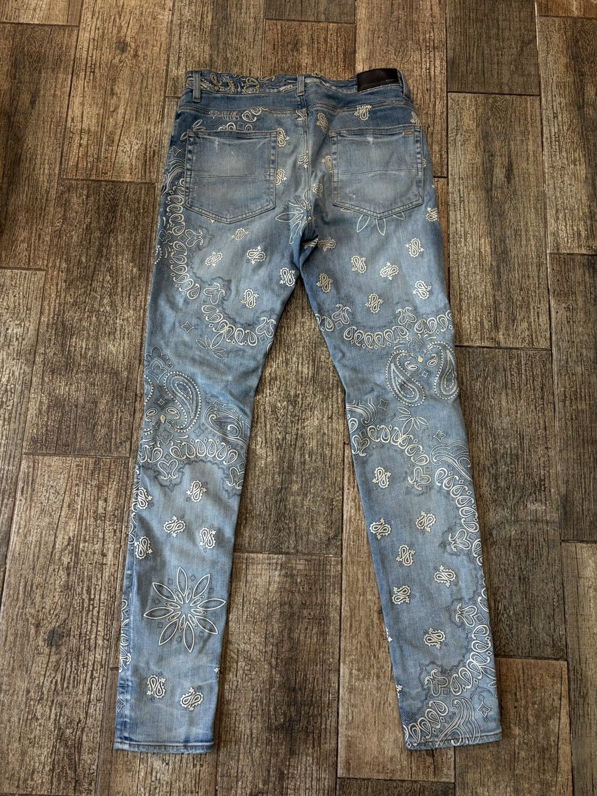 Amiri Lightwash Bandana Print Jeans Size US 34 / EU 50 - 2 Thumbnail