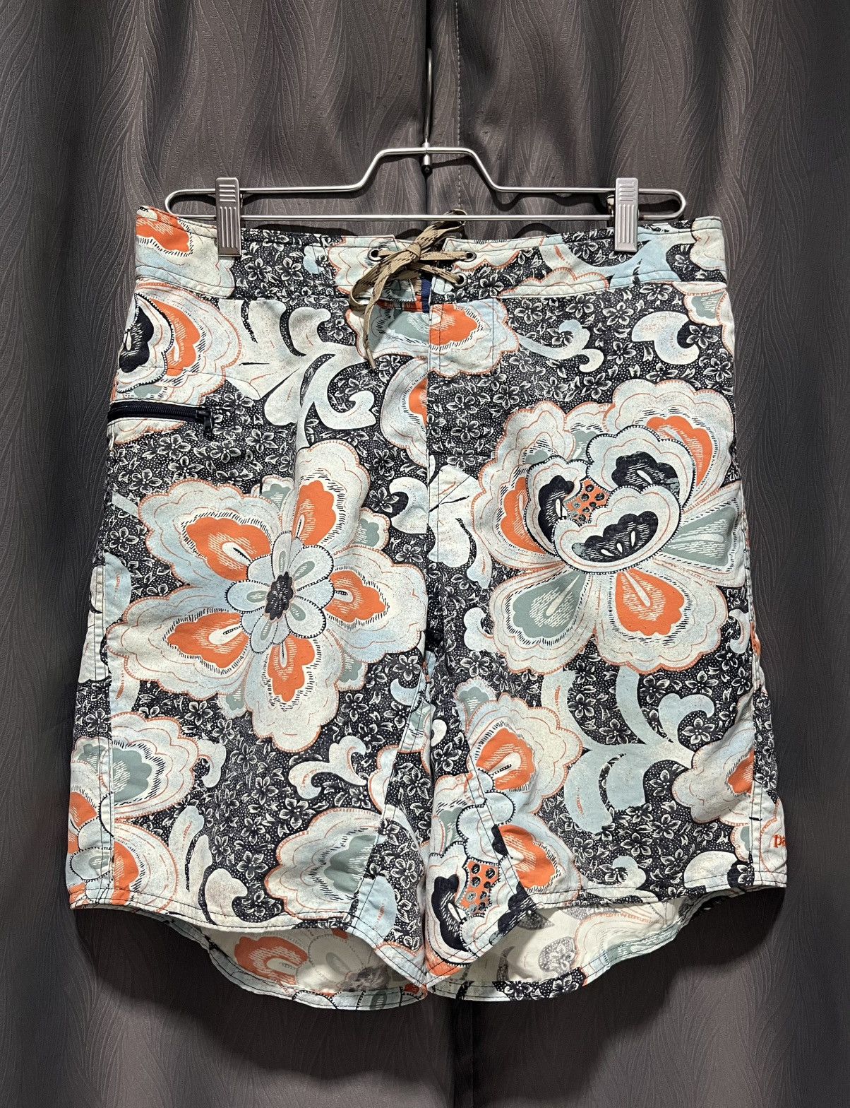 Patagonia Patagonia Floral Surfing Shorts Size US 31 - 1 Thumbnail