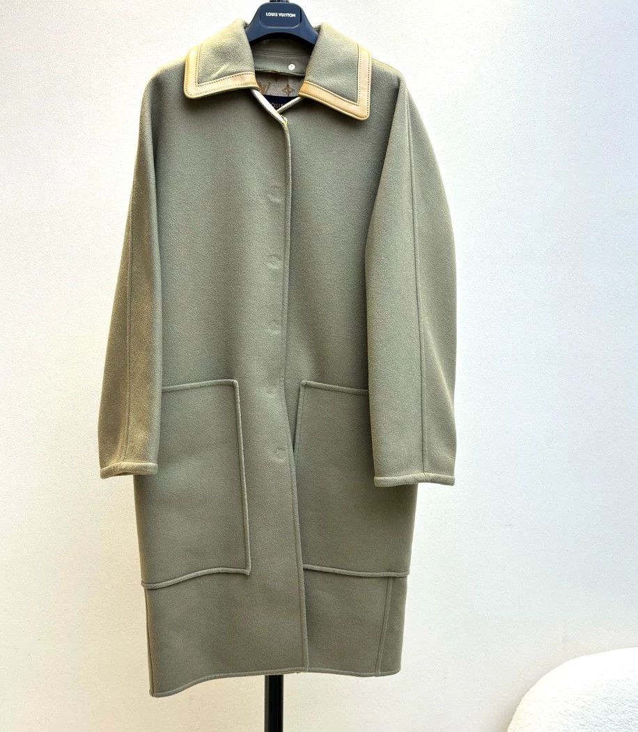 Louis Vuitton Louis Vuitton FW23 Detachable Collar Coat Size M / US 6-8 / IT 42-44 - 1 Thumbnail