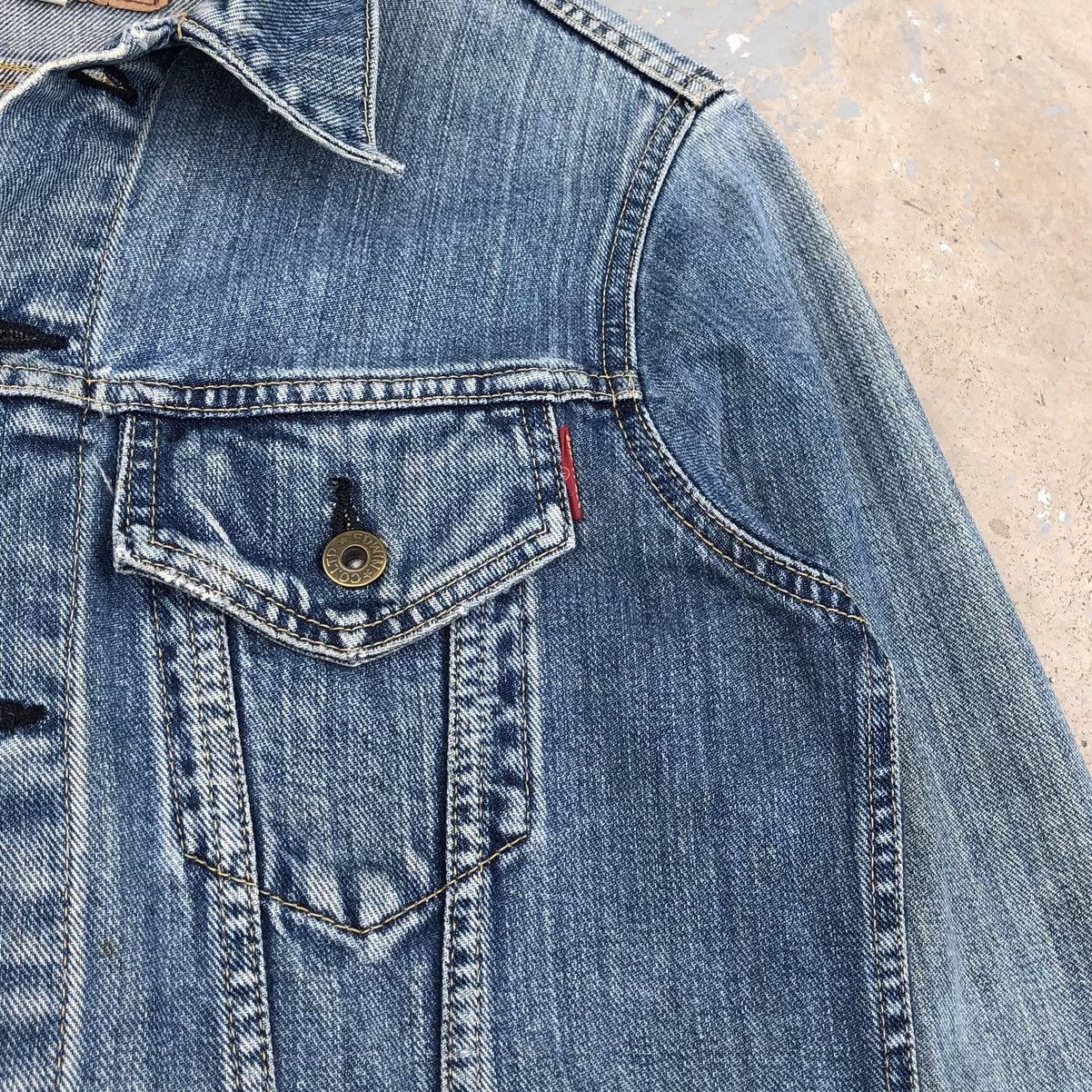 Edwin Vintage Edwin Distressed Denim Jacket Size US M / EU 48-50 / 2 - 9 Thumbnail