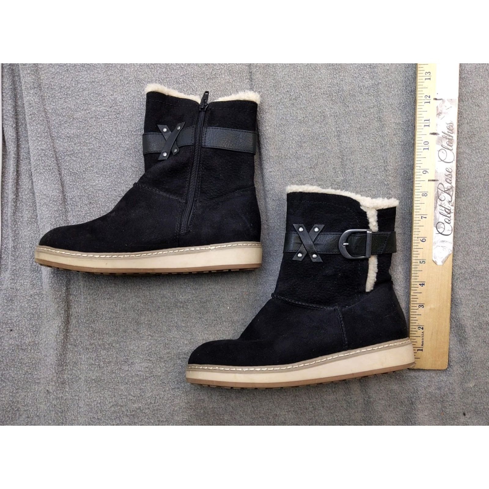 Vintage White Mountain Womens Boots Ankle 6 Black Faux Fur Zipper Buckle Shearling Style Winter Casual/M 6 Womens Boots Black Size US 6 / IT 36 - 2 Thumbnail