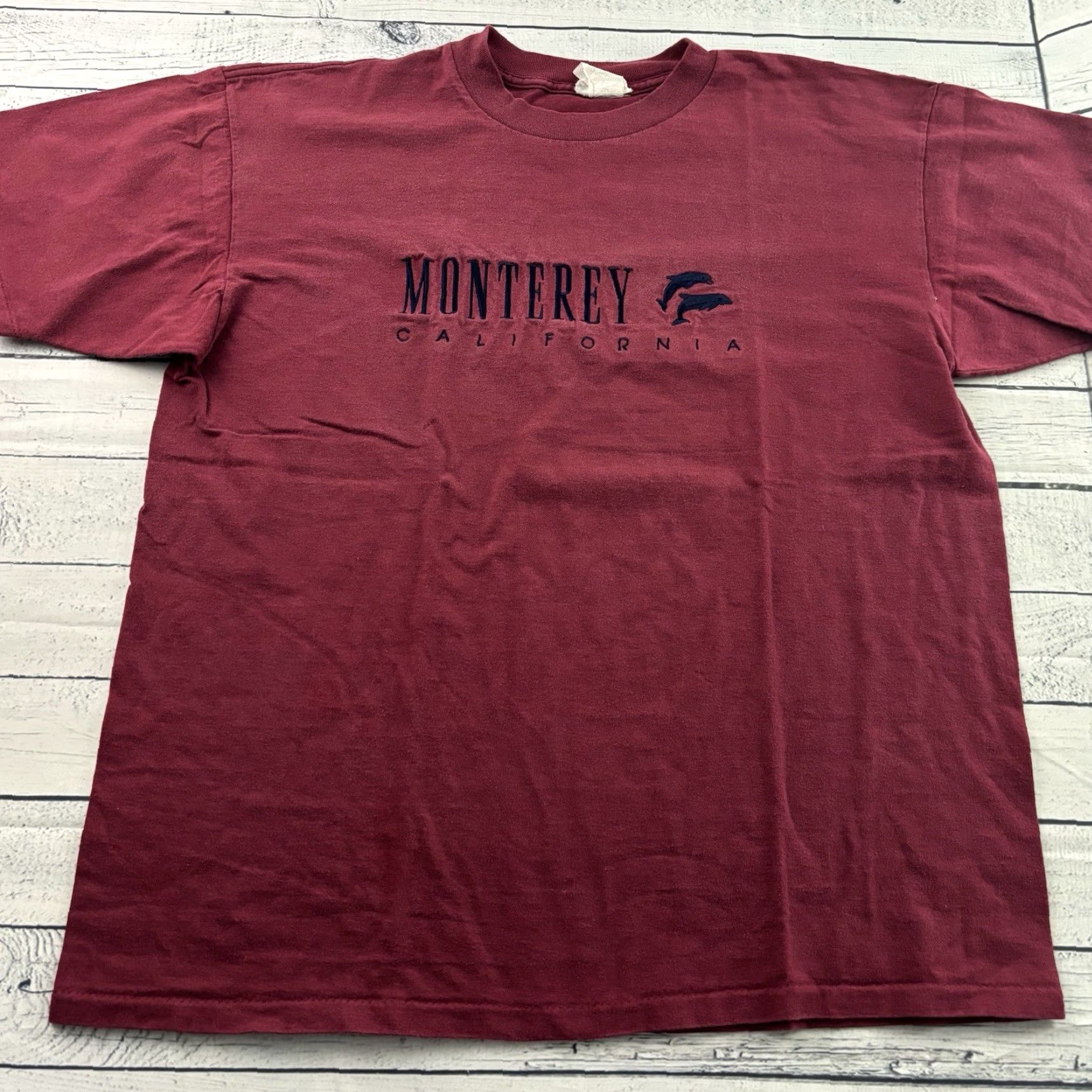 Vintage VINTAGE Monterey Bay CA Embroidered Short Sleeve Shirt Men's L Red USA Size US L / EU 52-54 / 3 - 2 Thumbnail