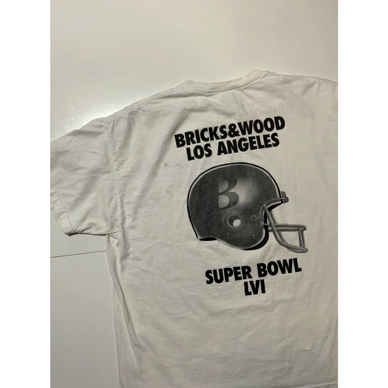 Bricks & Wood Bricks And Wood Los Angeles Super Bowl LVI Football Helmet S/S Crew T-Shirt Sz. XXL White Mens Crew Neck. Size US XXL / EU 58 / 5 - 4 Thumbnail