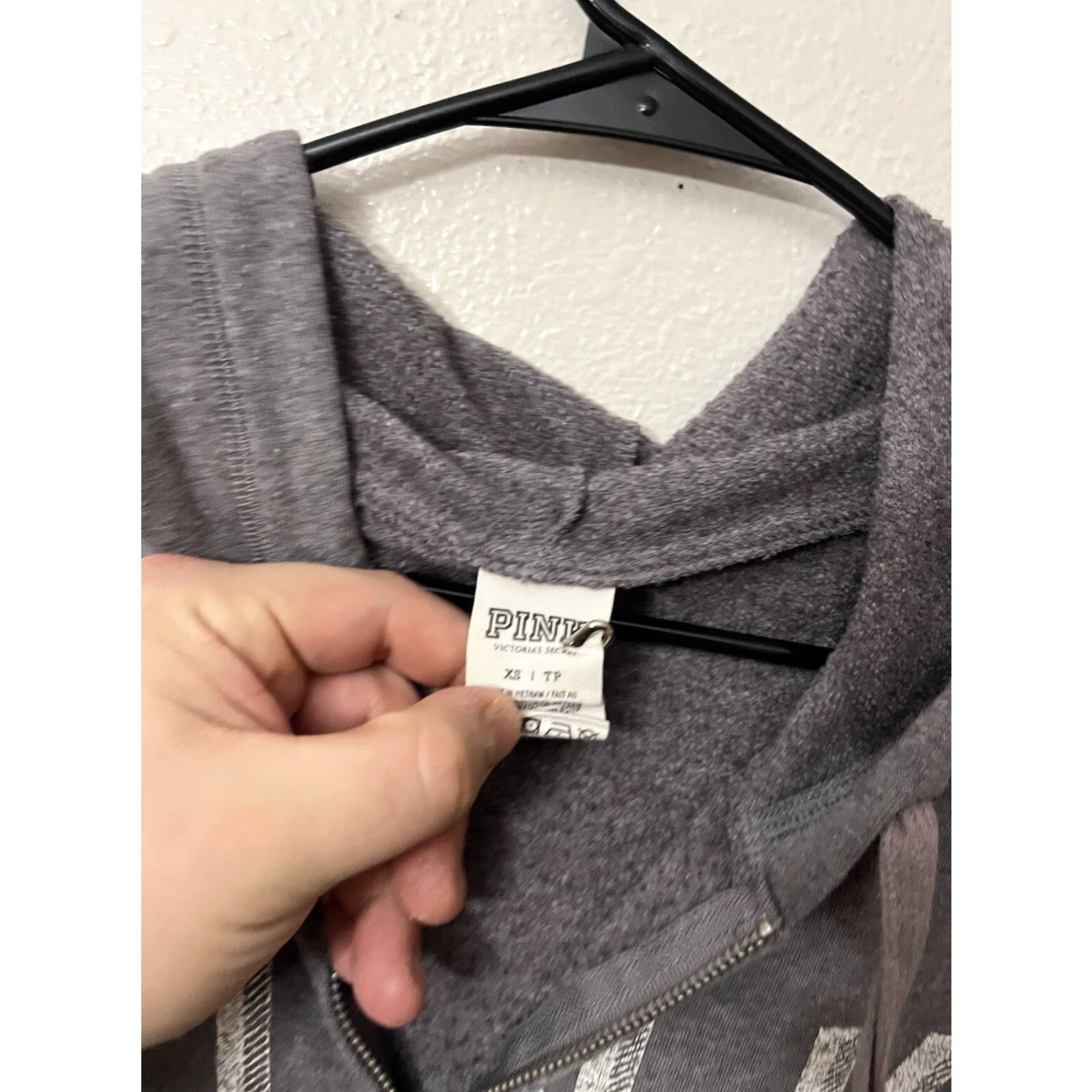 Victoria's Secret PINK Victoria's Secret Full Zip Hoodie Women's Size XS Gray Size XS / US 0-2 / IT 36-38 - 3 Thumbnail