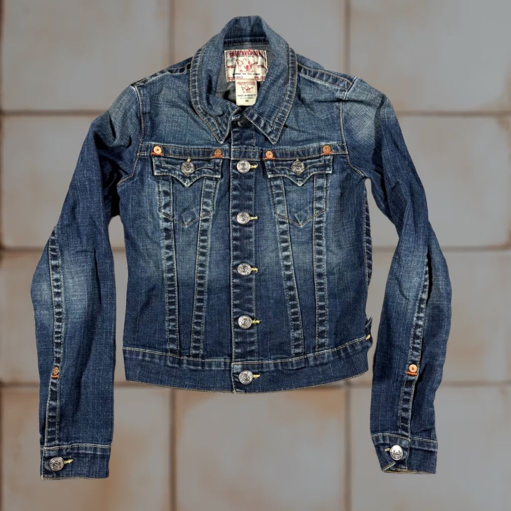 True Religion VINTAGE True Religion Denim Jacket Womens XS Blue Button Front Collared Pockets Slim Casual Denim Jacket Size XS / US 0-2 / IT 36-38 - 1 Thumbnail