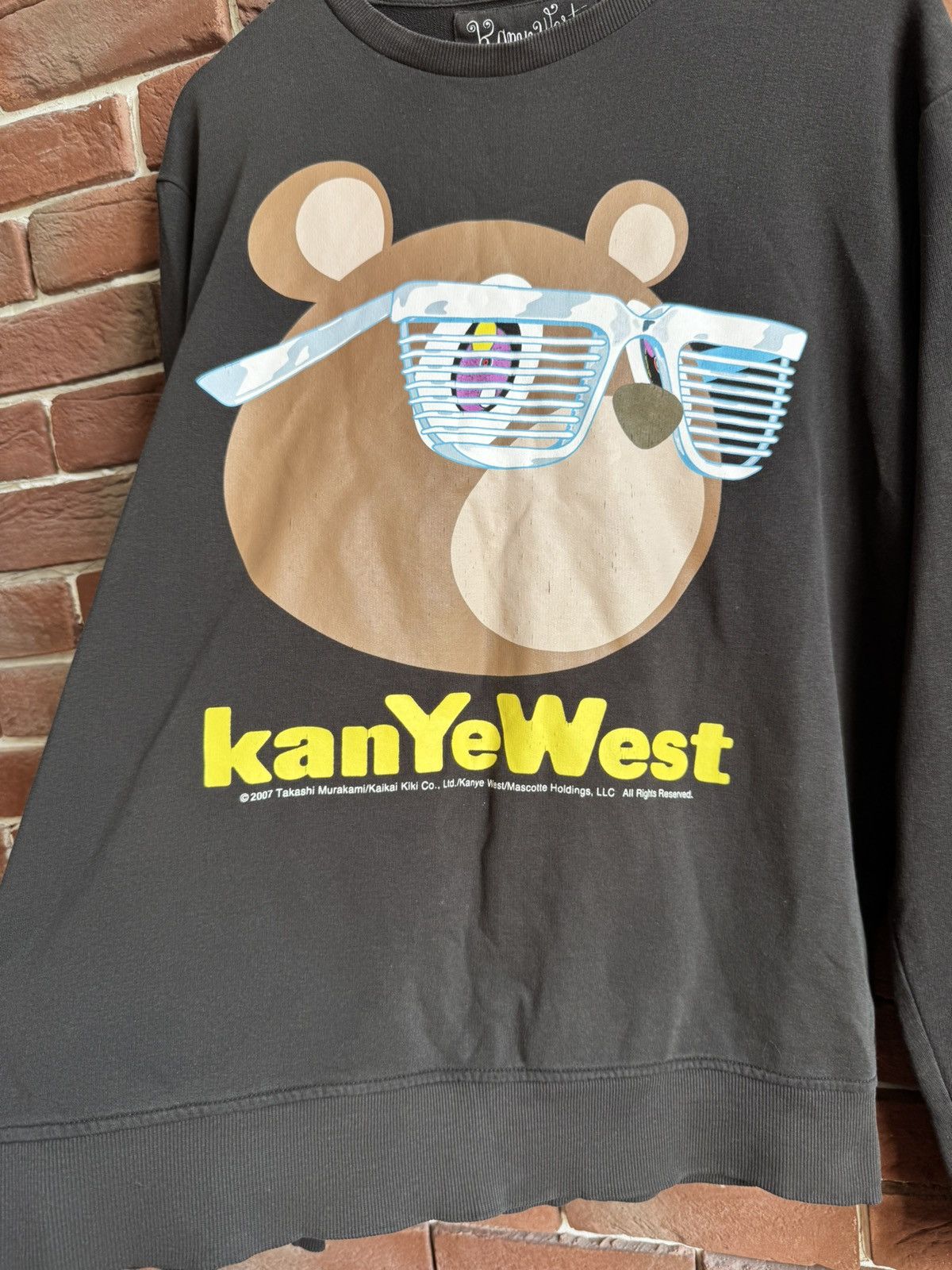 Kanye West Kanye West Merchendise Og Light Crewneck Takashi Murakami Size US L / EU 52-54 / 3 - 4 Thumbnail