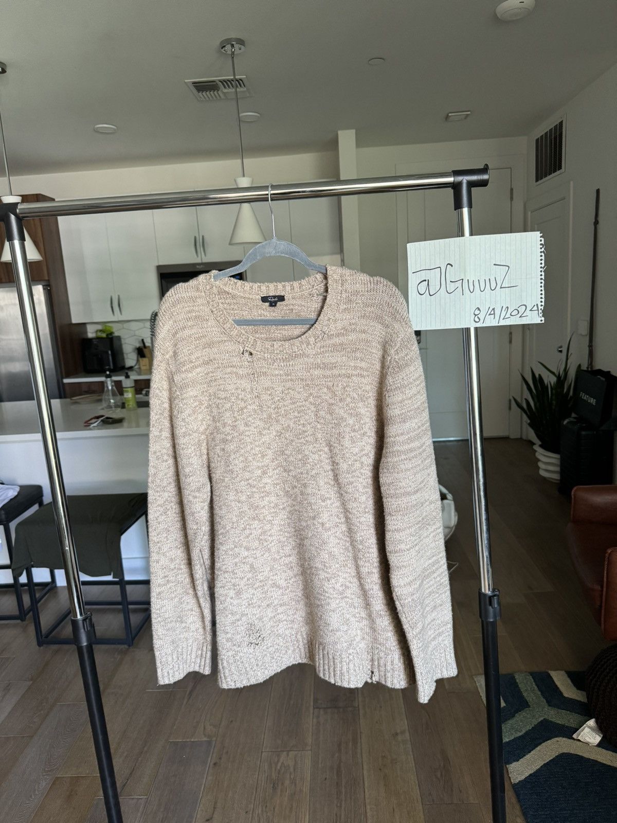 Rails Rails distressed sweater Size US XL / EU 56 / 4 - 1 Thumbnail