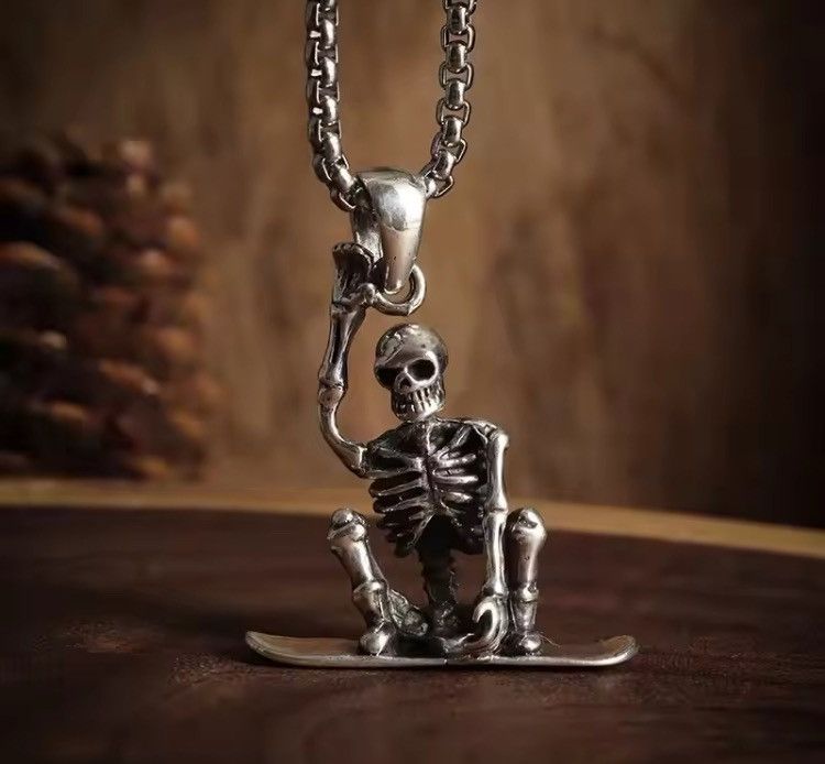 Jewelry Skeleton Skate Necklace Size ONE SIZE - 3 Thumbnail
