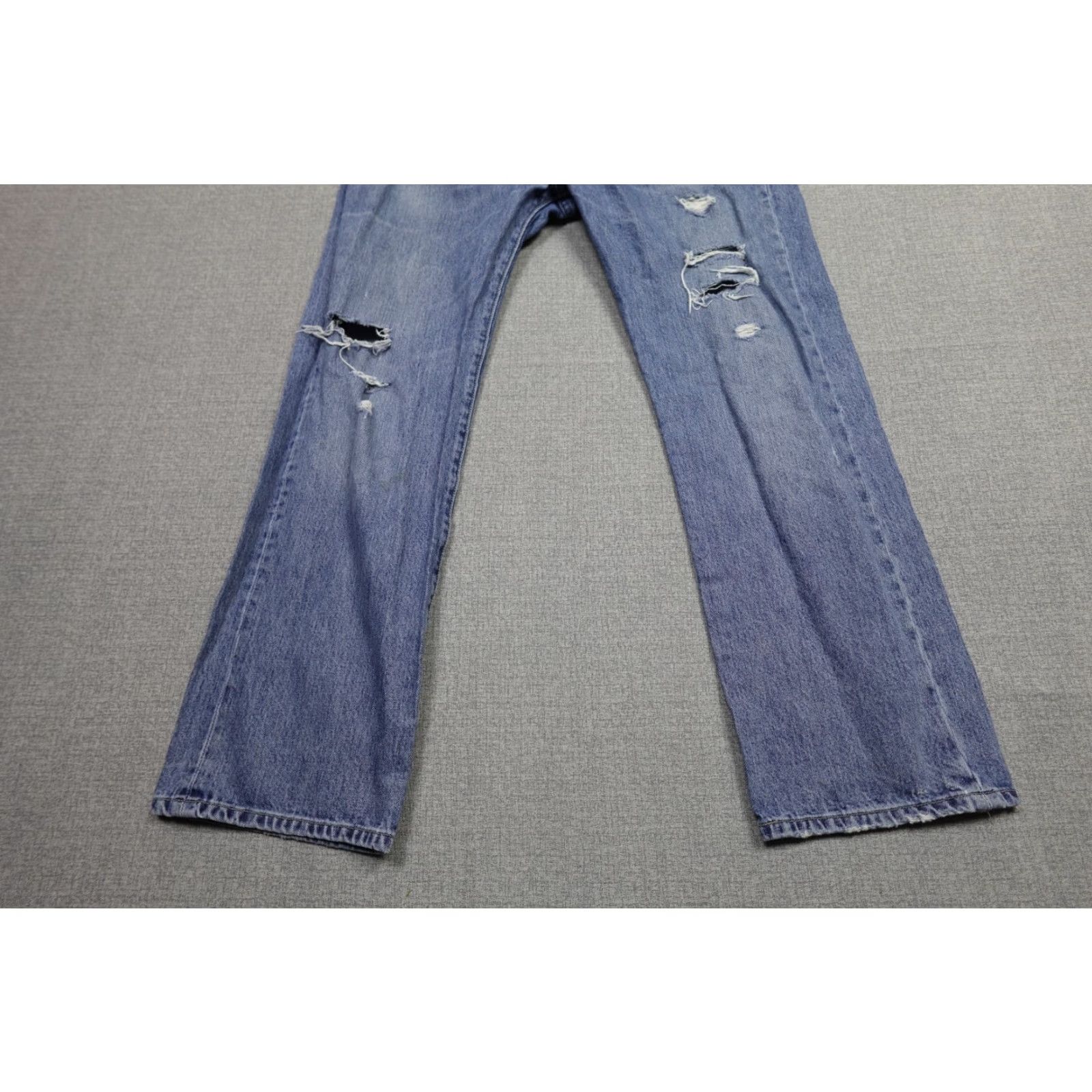 Levi's Levi's 501 Jeans Men 36x30 Blue Regular Fit Dark Wash Button Fly Straight Western Size US 36 / EU 52 - 3 Thumbnail